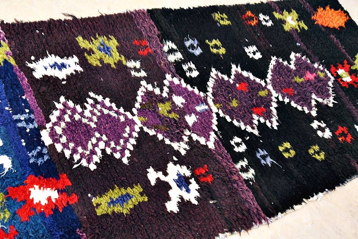 Vintage Moroccan Berber Boucherouite rug 205 x 87 cm (Perfect condition)