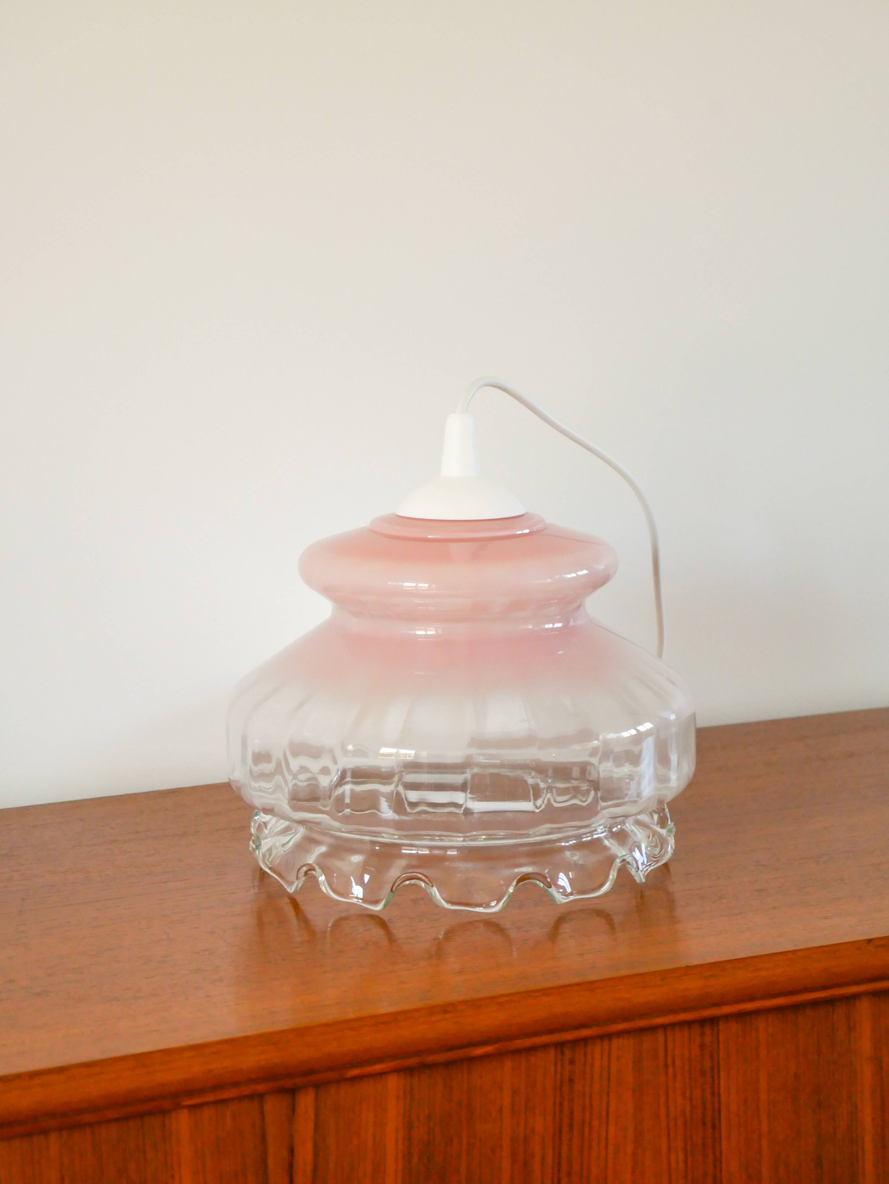 Suspension in opaline, Rose Tie & Dye, 1960