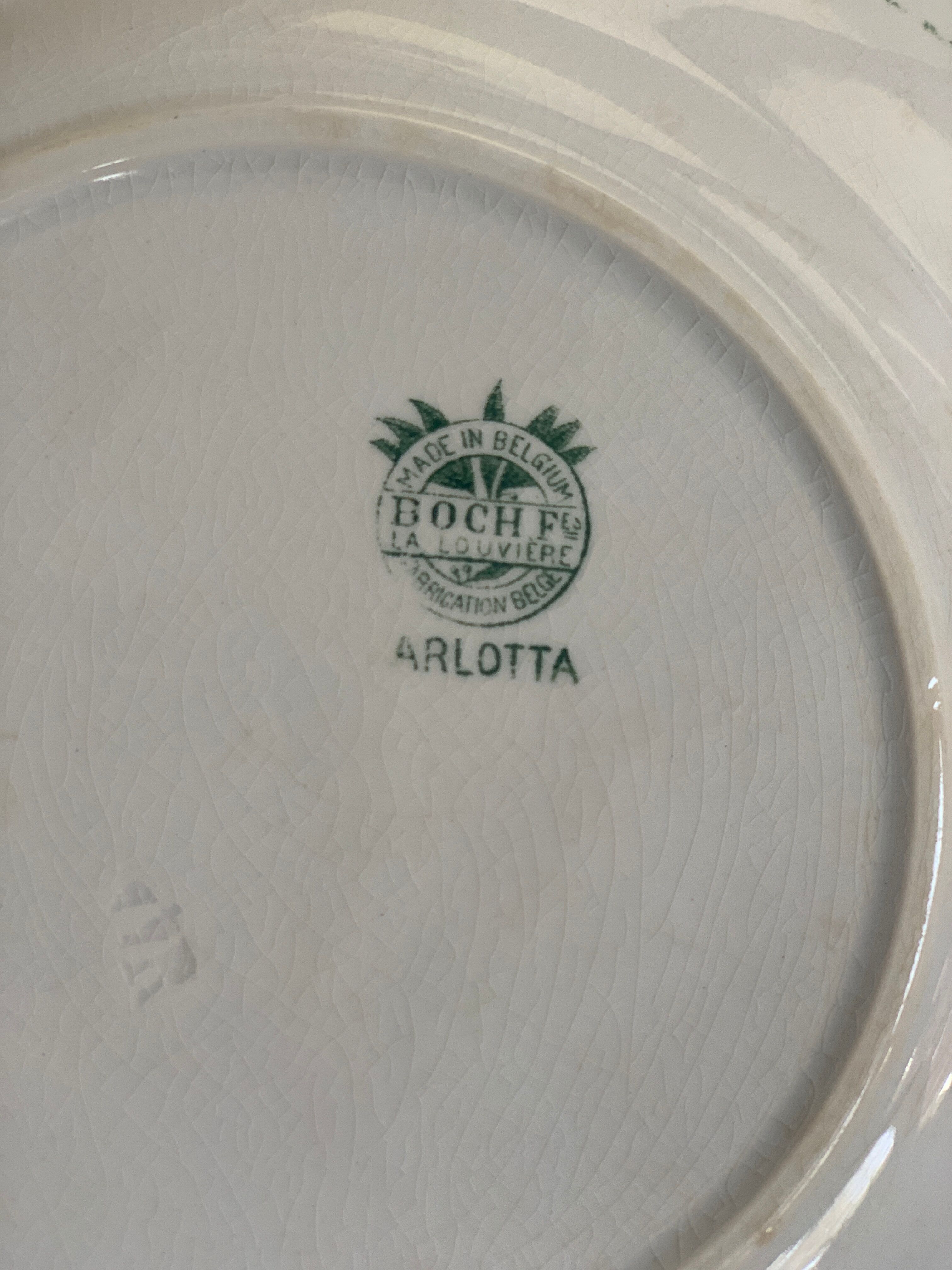 5 plates Boch & Frère