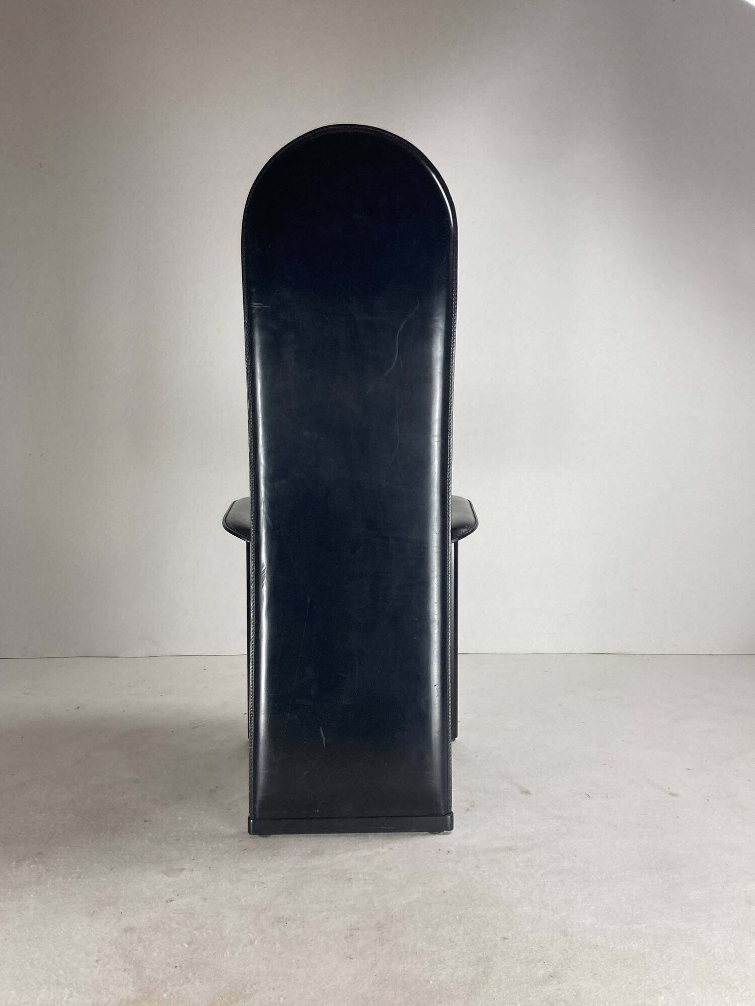 Post modern Memphis high back black leather stitched organic dining chairs, set of 6. Italy, 1980s