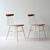 Paire de chaises nordiques en bois
