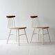 Paire de chaises nordiques en bois