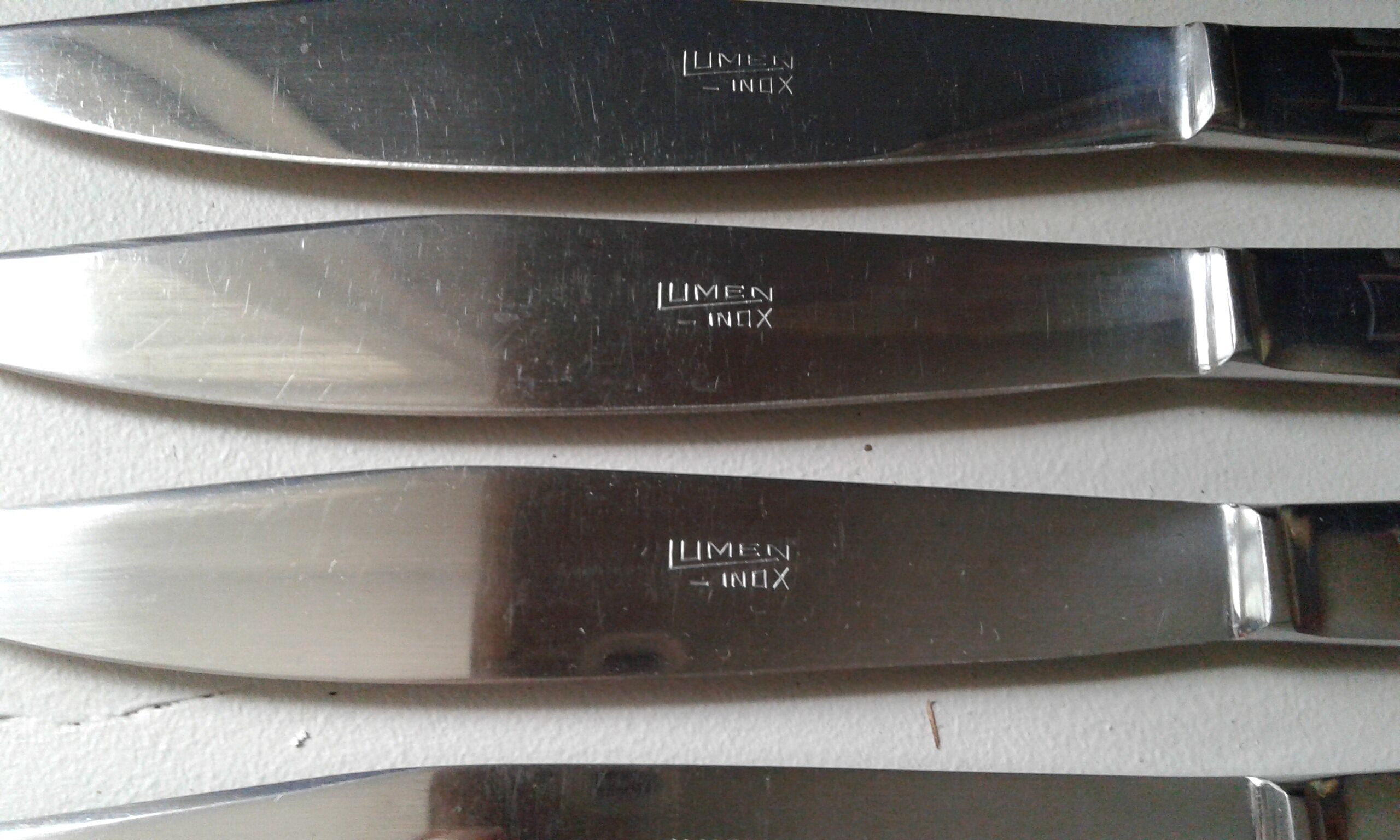 Box 11 stainless steel knives. vintage
