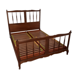 Ancient Provençal bed with recent slatted base