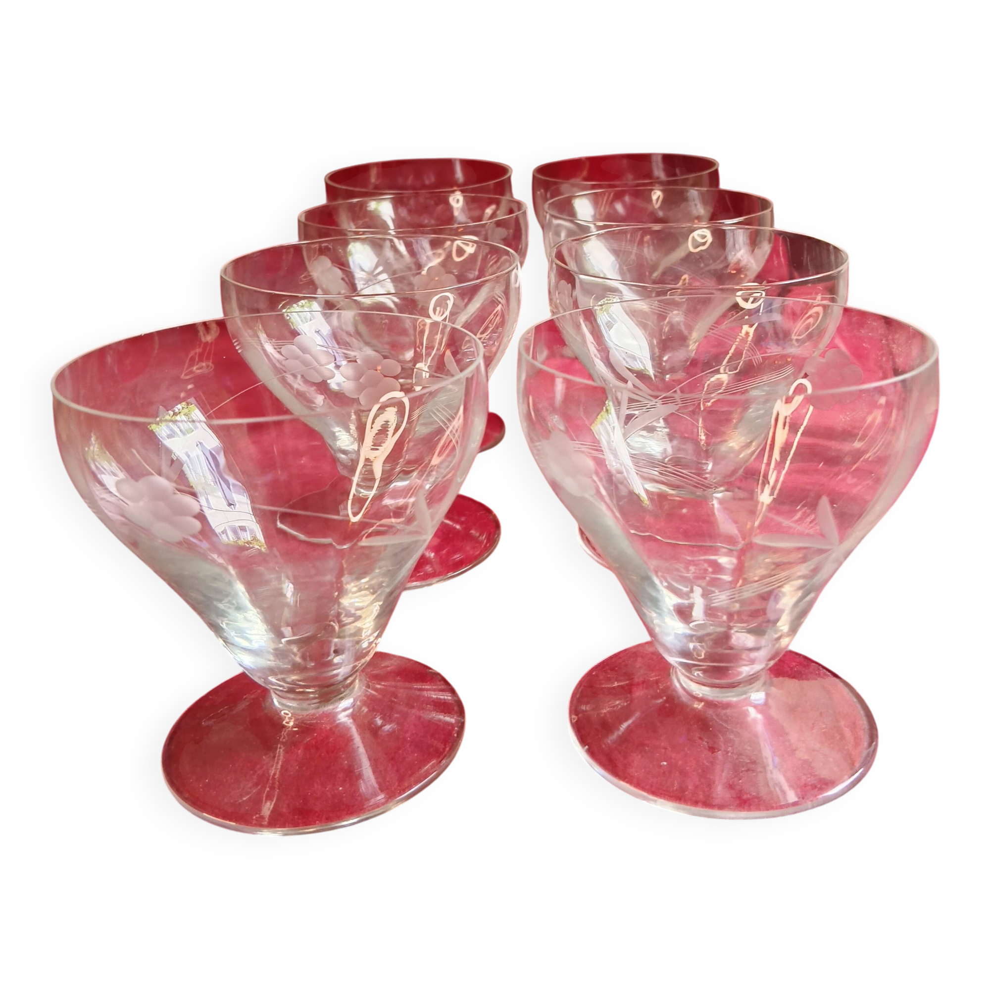 SET OF 8 ART DECO CHAMPAGNE OR DESSERT CUPS
