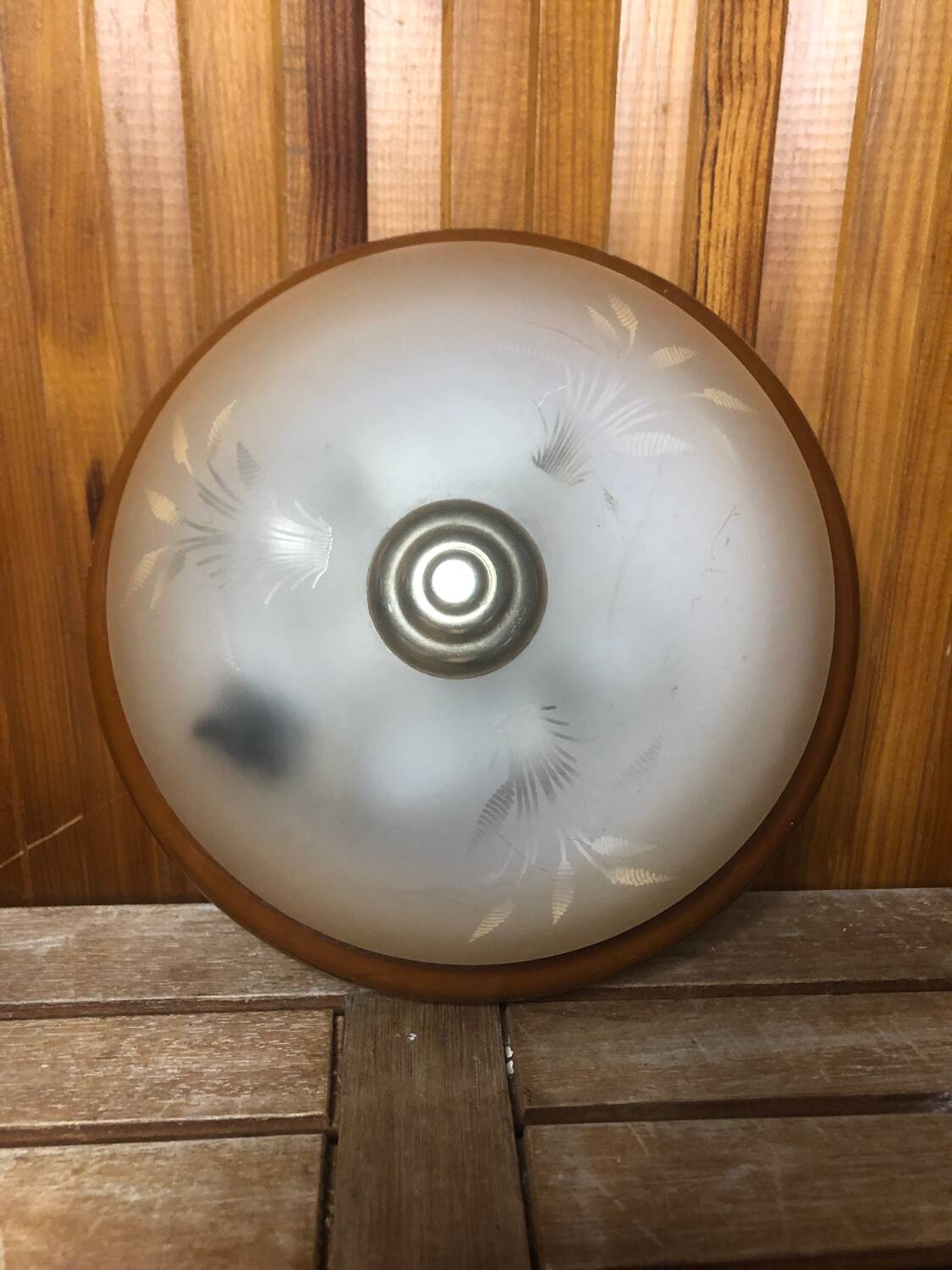 Old engraved glass ceiling light + vintage brown metal contour