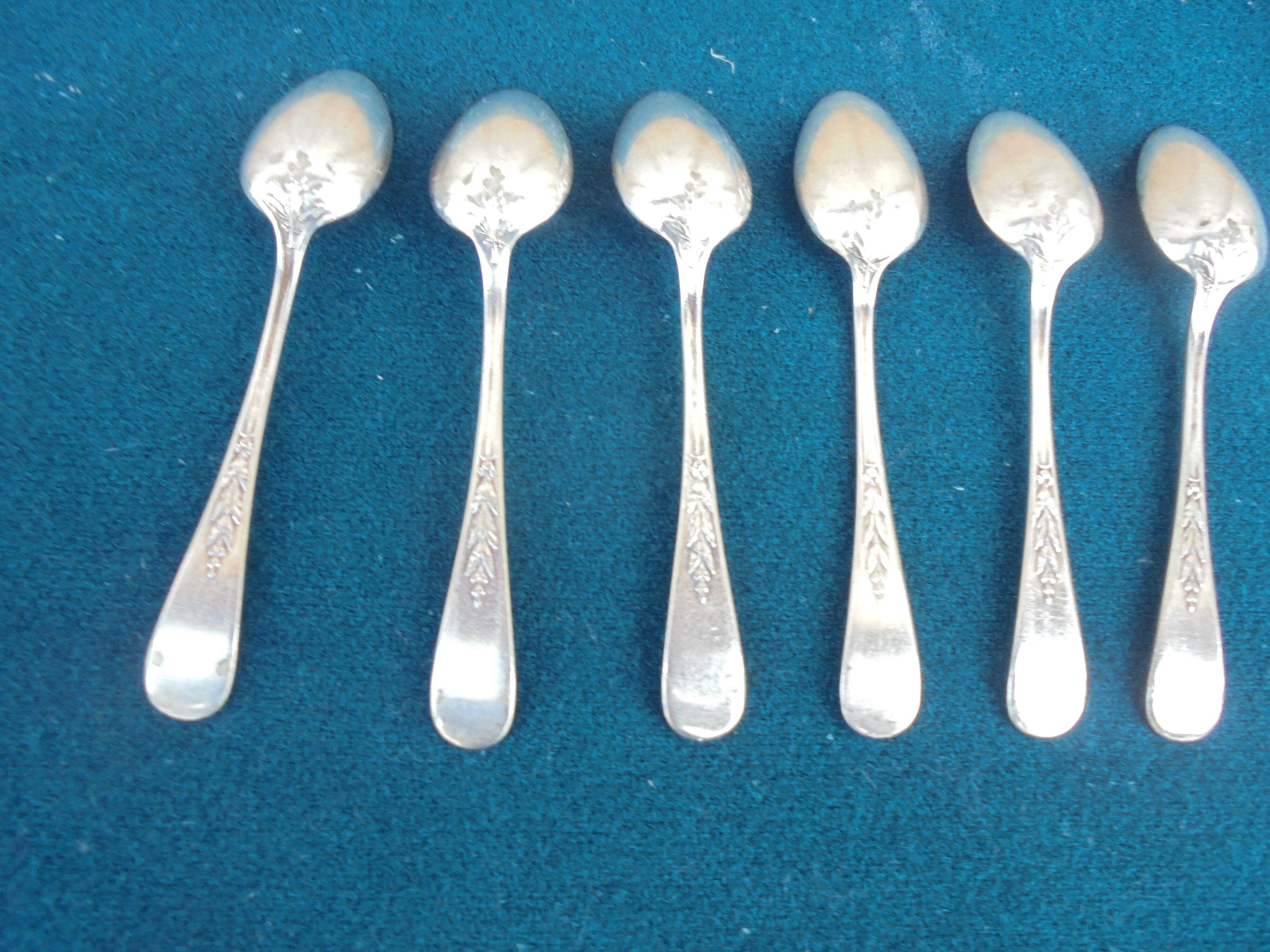 6 cuilleres à café métal argenté cristofle mle canaux laurier