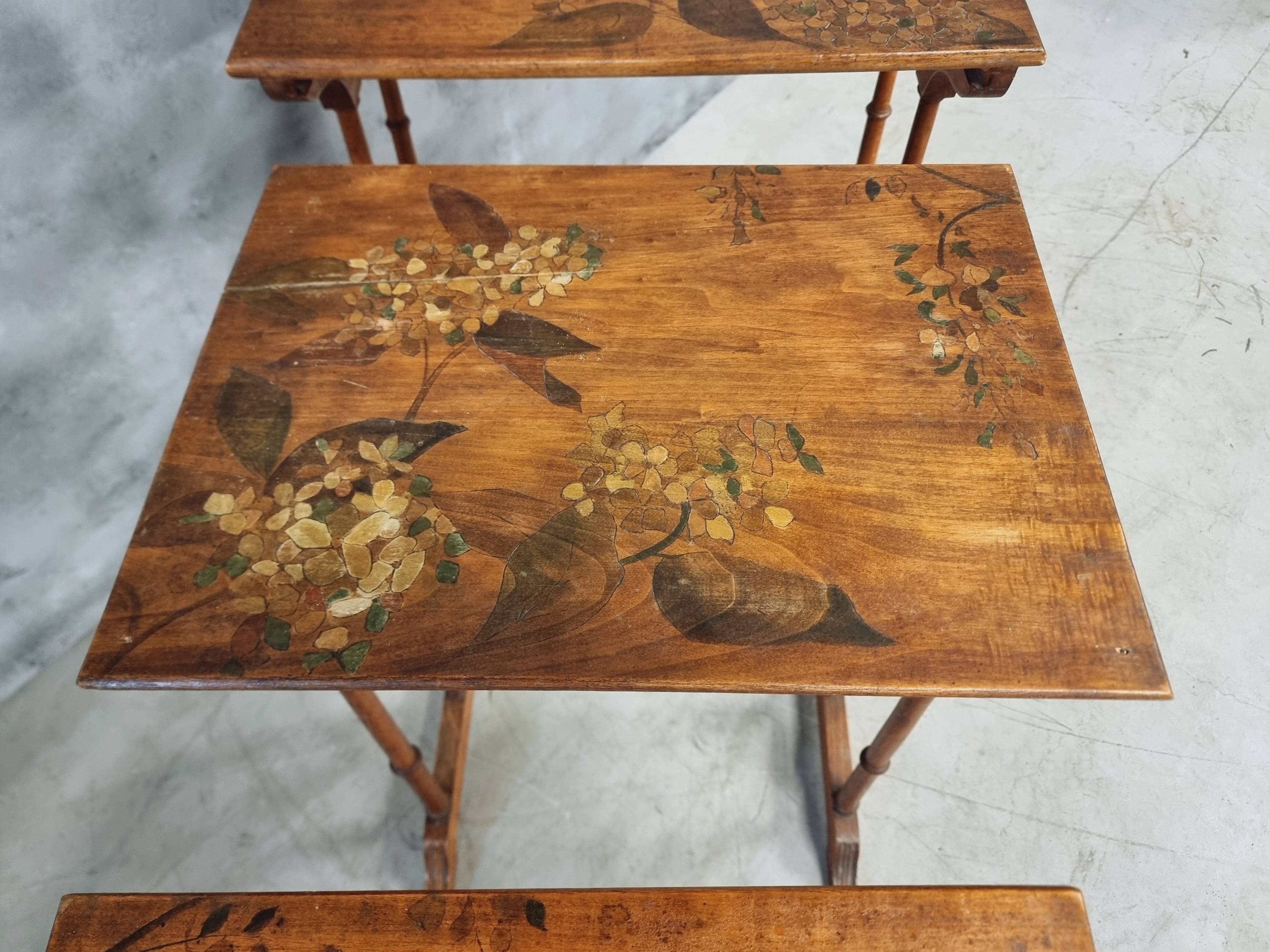 Set of 4 nesting tables Art Nouveau 1930s