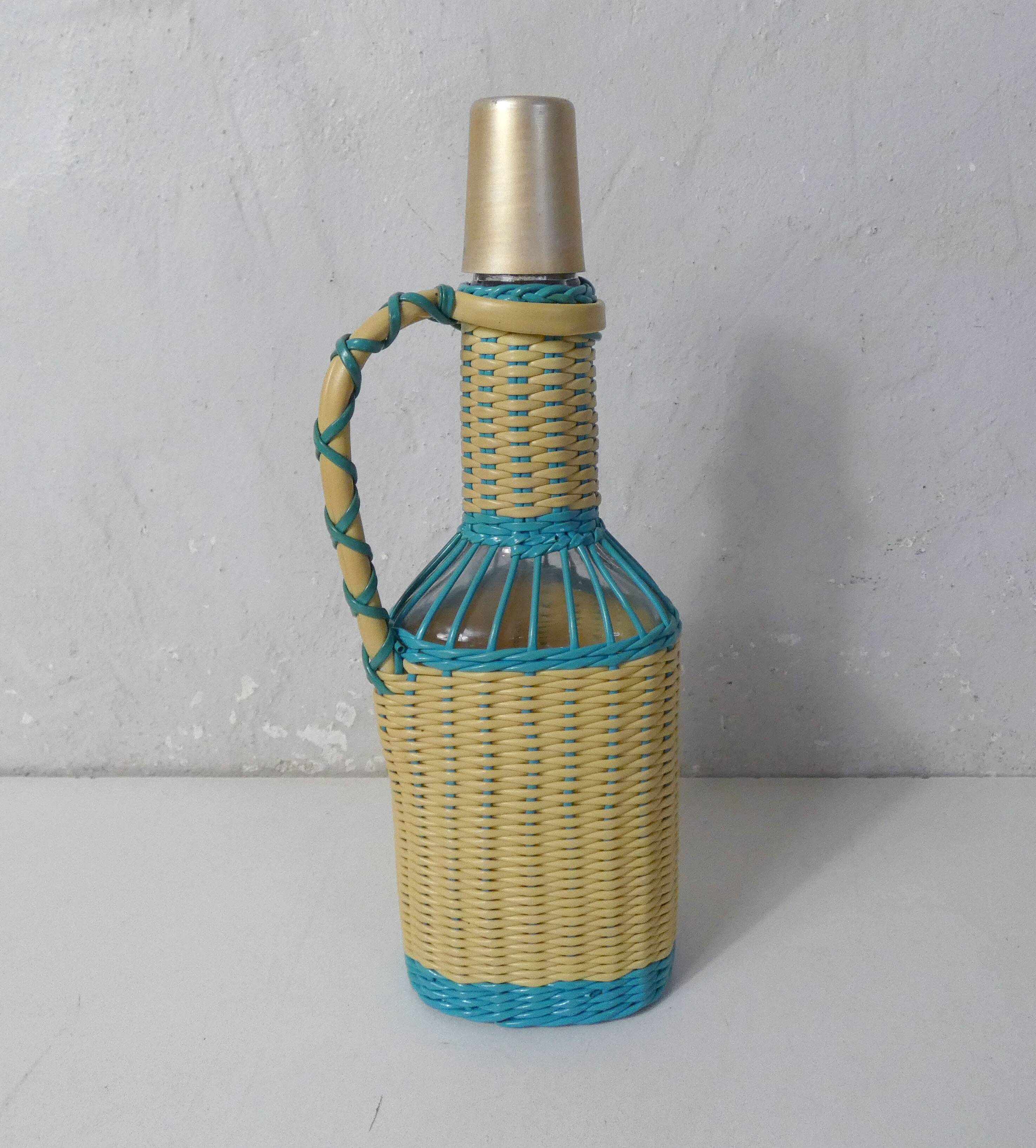 Vintage scoubidou bottle