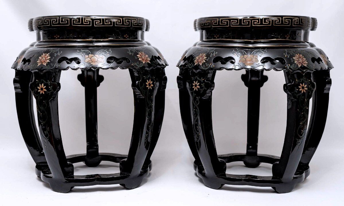 Pair of stools or side tables painted and lacquered wood - period: twentieth century