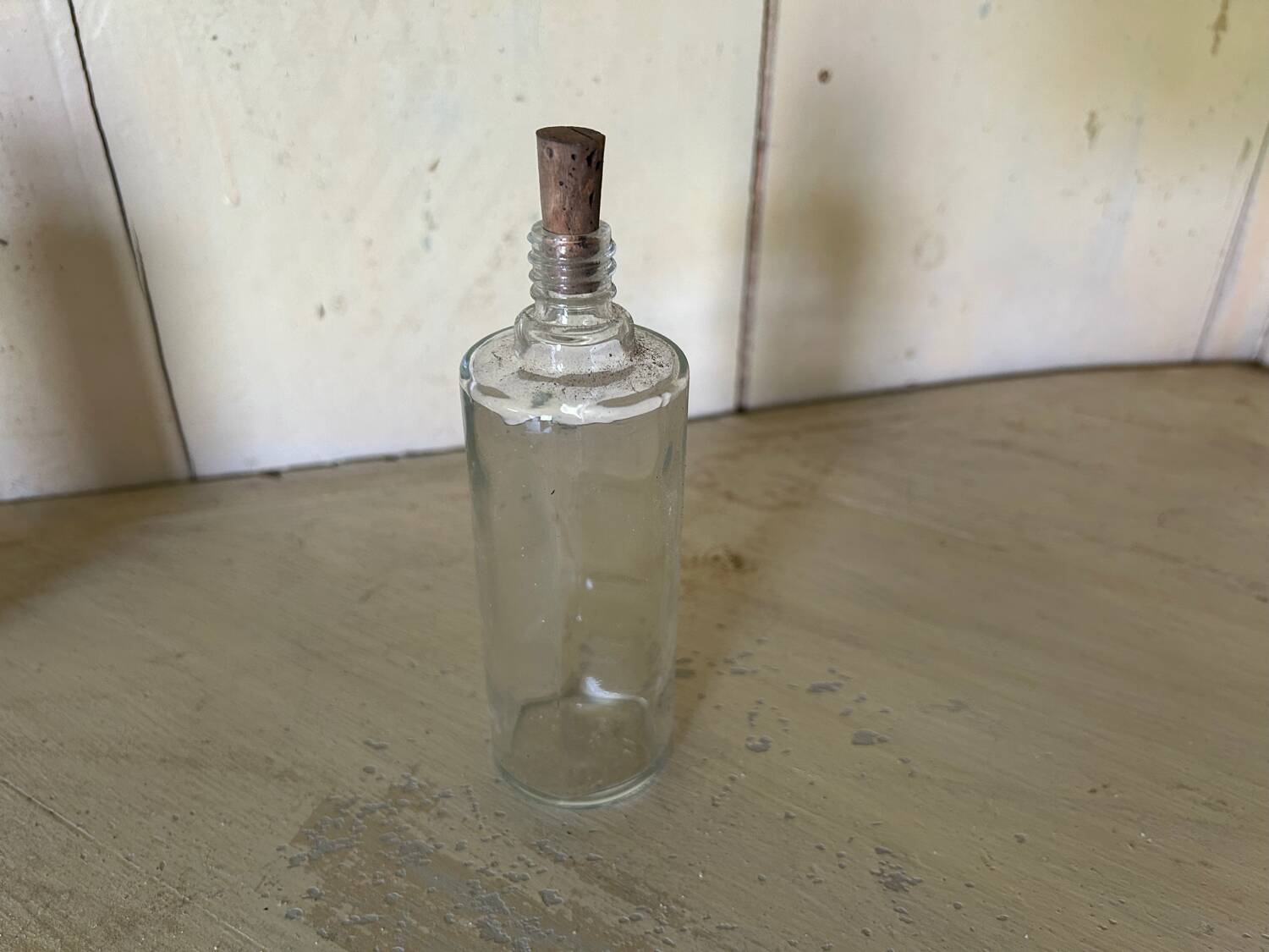 Glass bottle