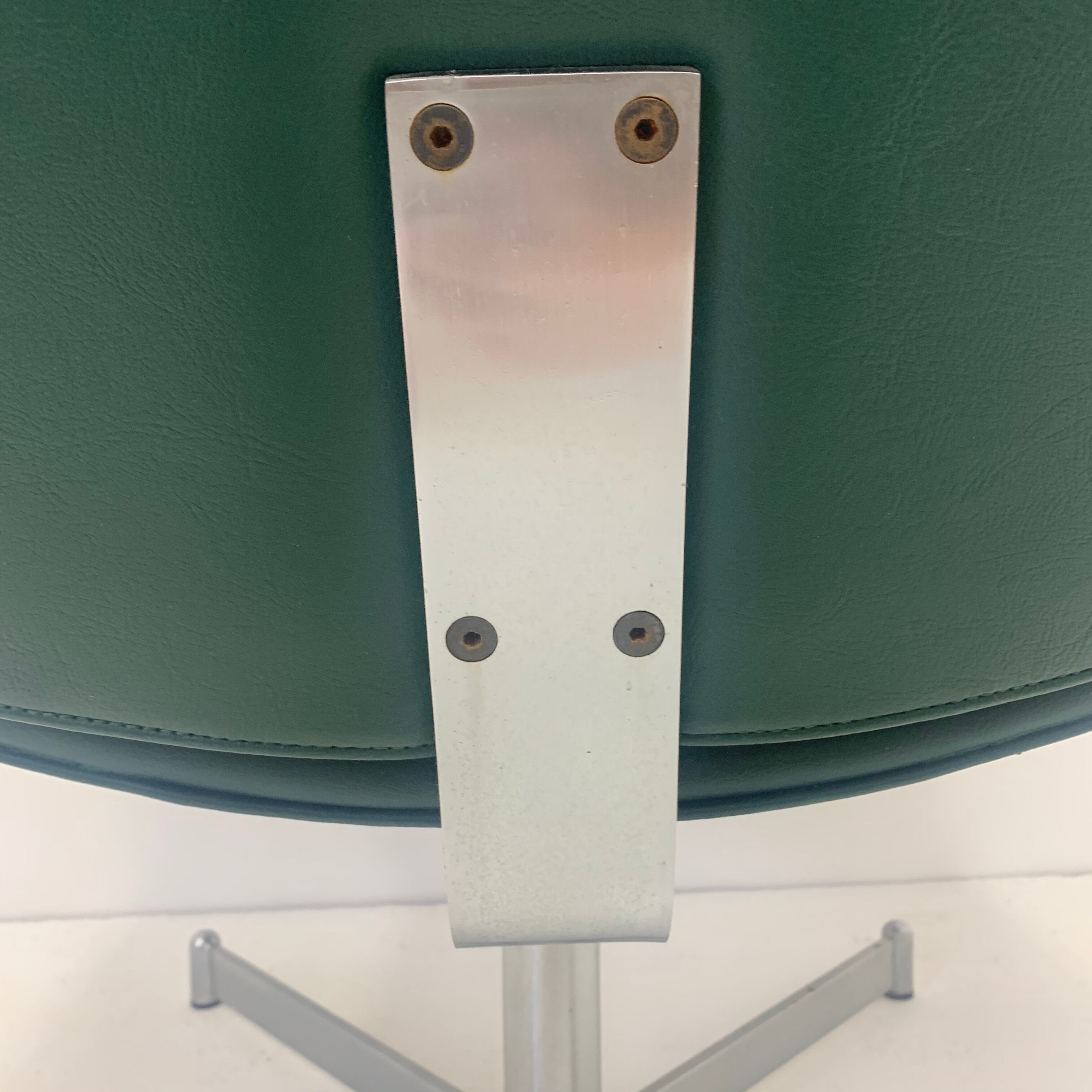 Exquisite armchair by Geoffrey Harcourt published by Artifort, 1960