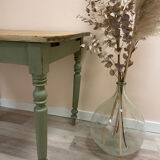 Small farmhouse table