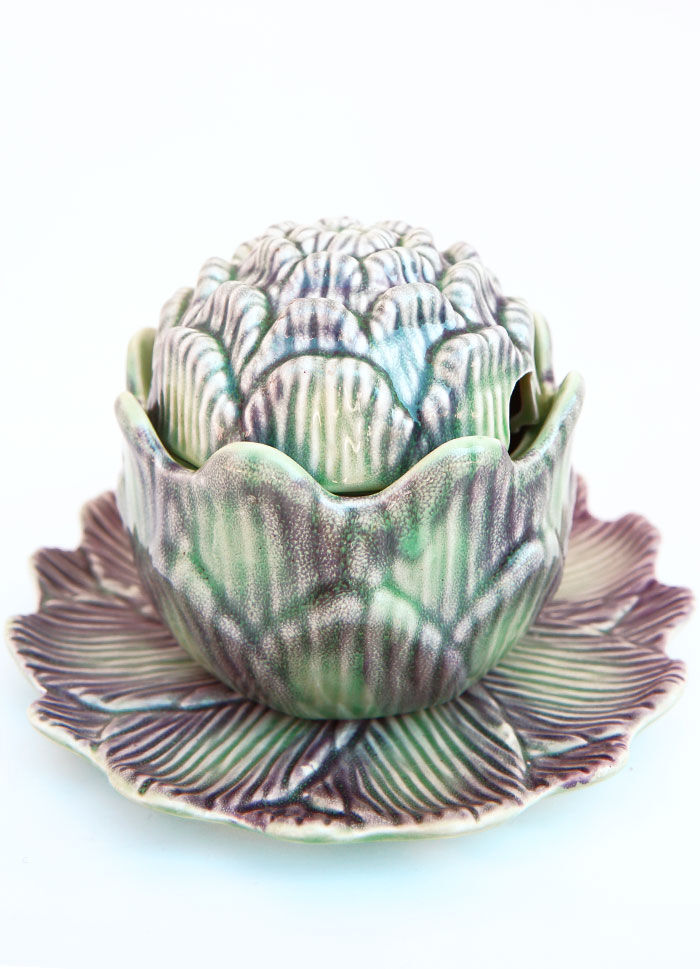 Artichoke mustard in green and purple purple slurry