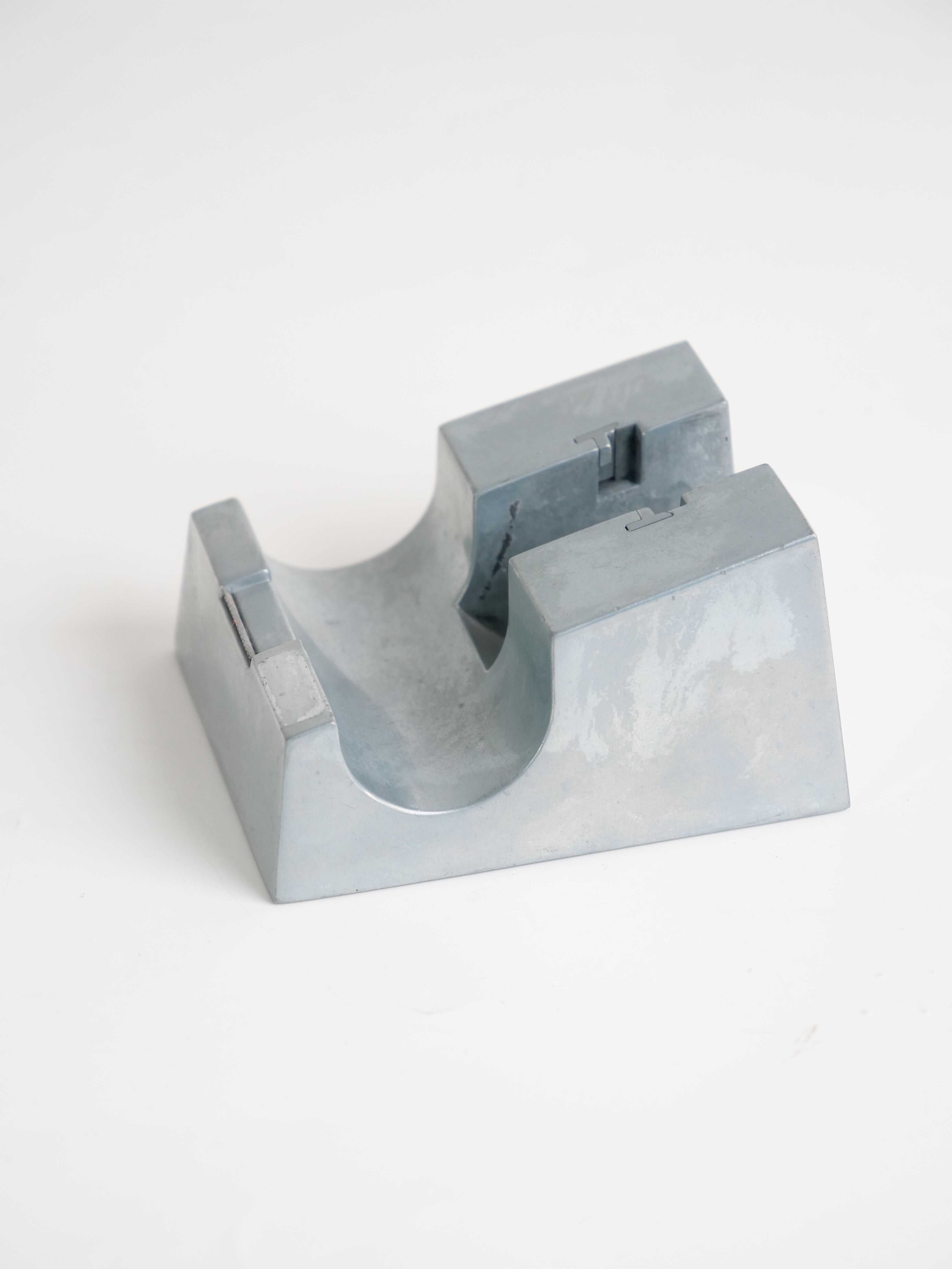 Aluminum design office accessories