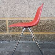 Chaise DSS orange par Charles et Ray Eames pour Herman Miller années 60