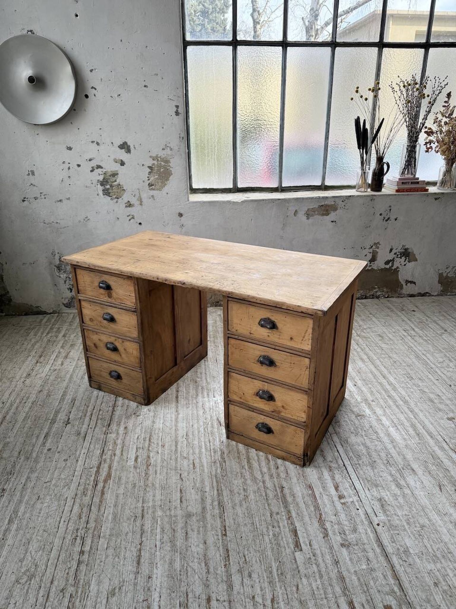 Bureau pin meuble atelier 1950