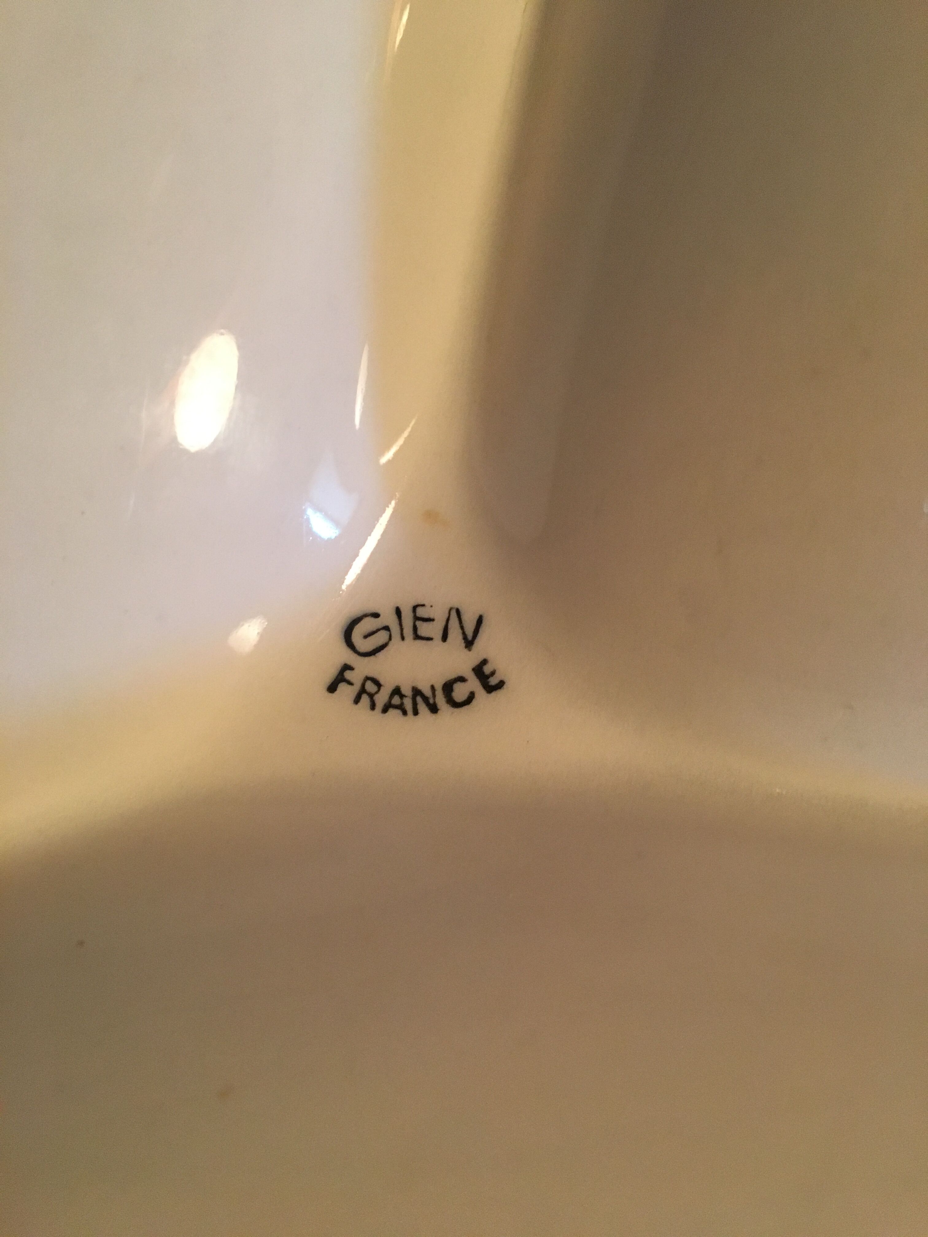 "Gien" earthenware presentation dish