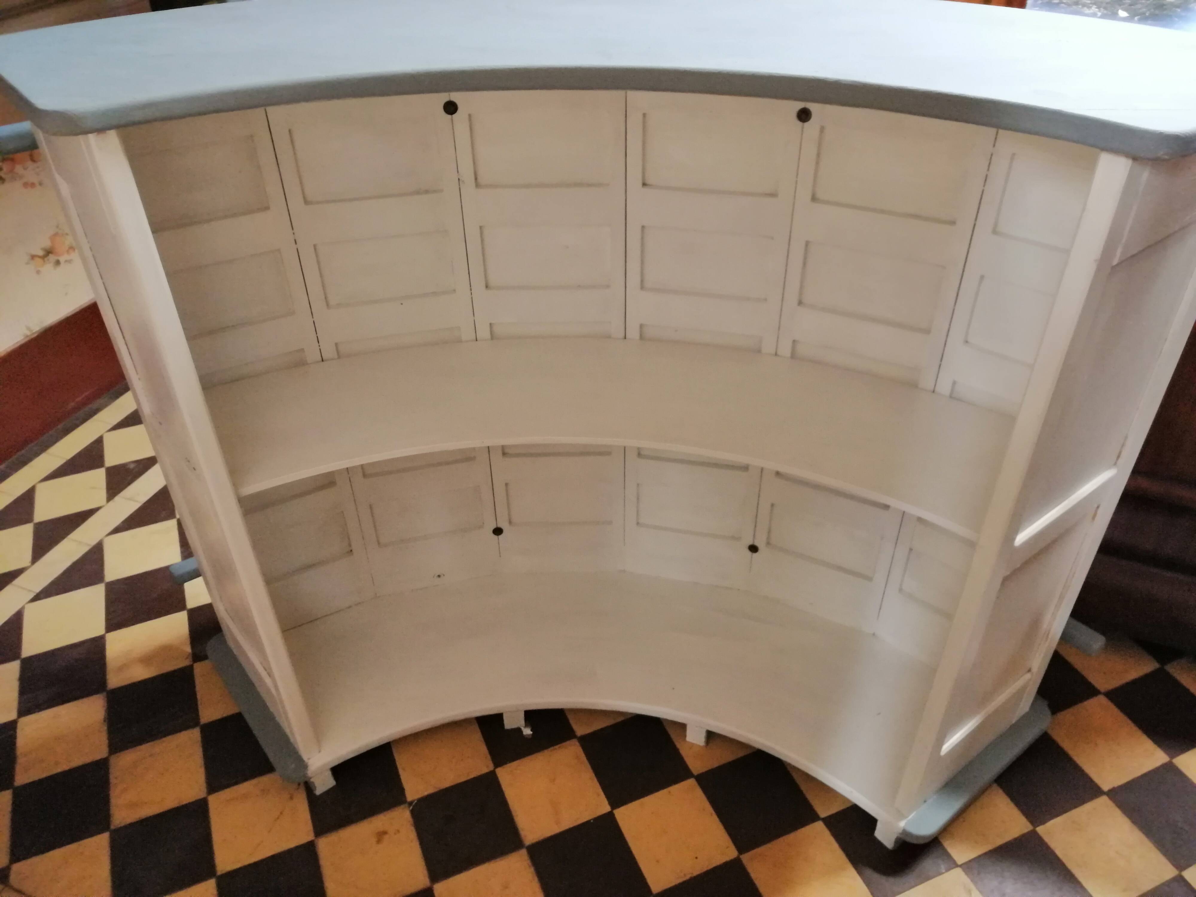 Bar with 4 stools to screw