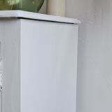 Vintage Parisian buffet-minded countertop