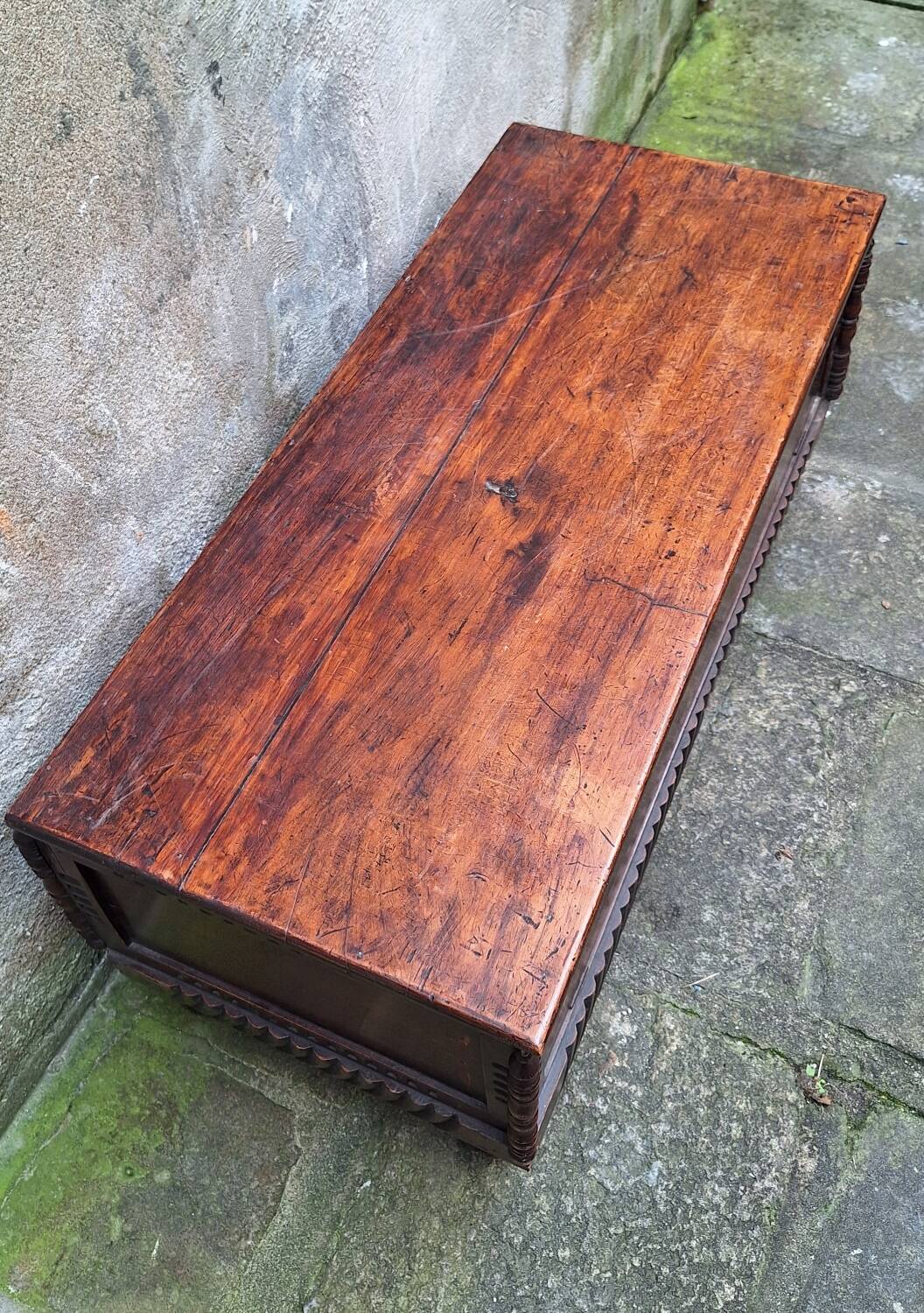 Coffre de mariage cassone en bois