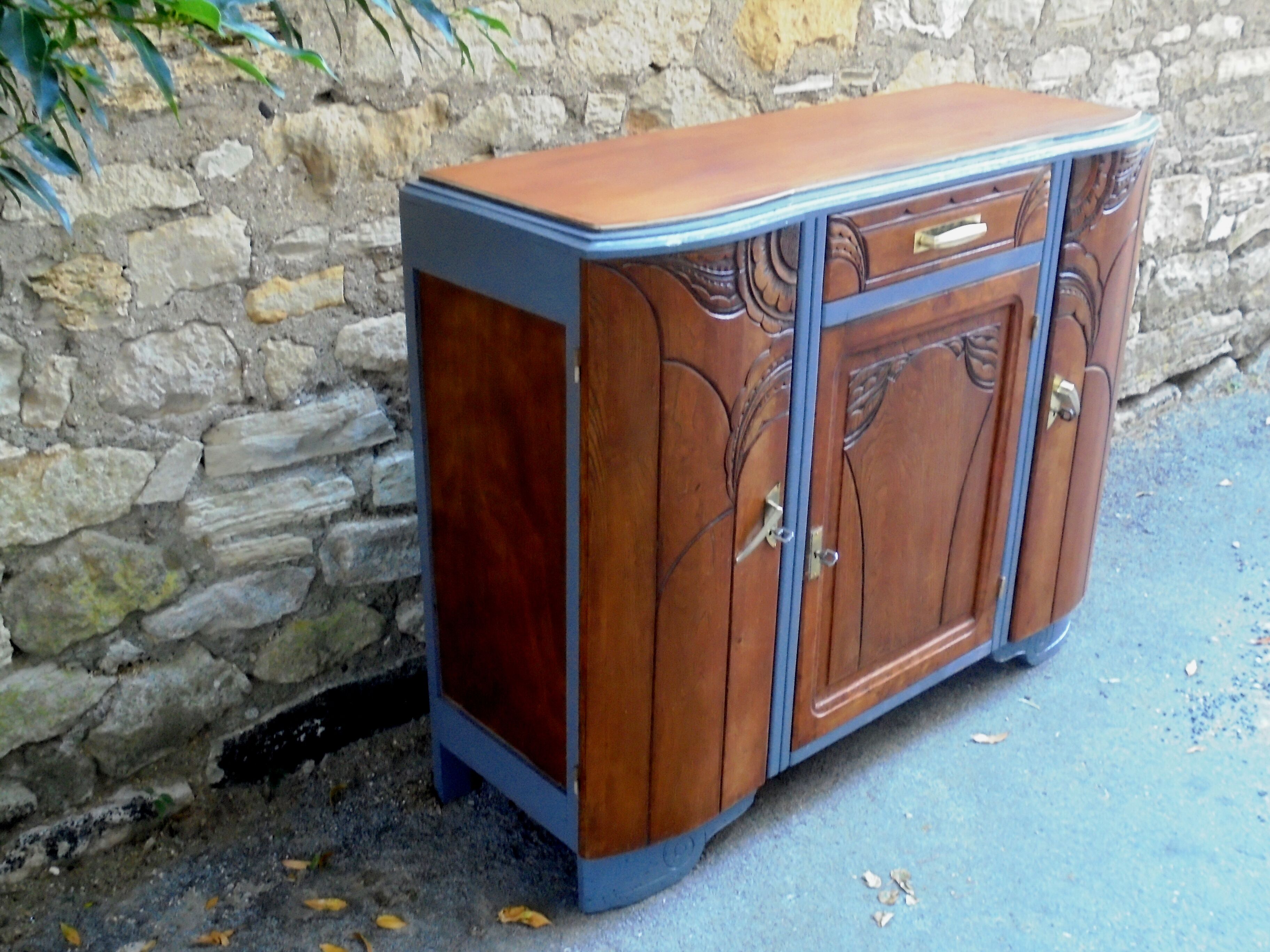 Buffet low circa 1940