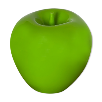 Apple bucket with green ice cubes