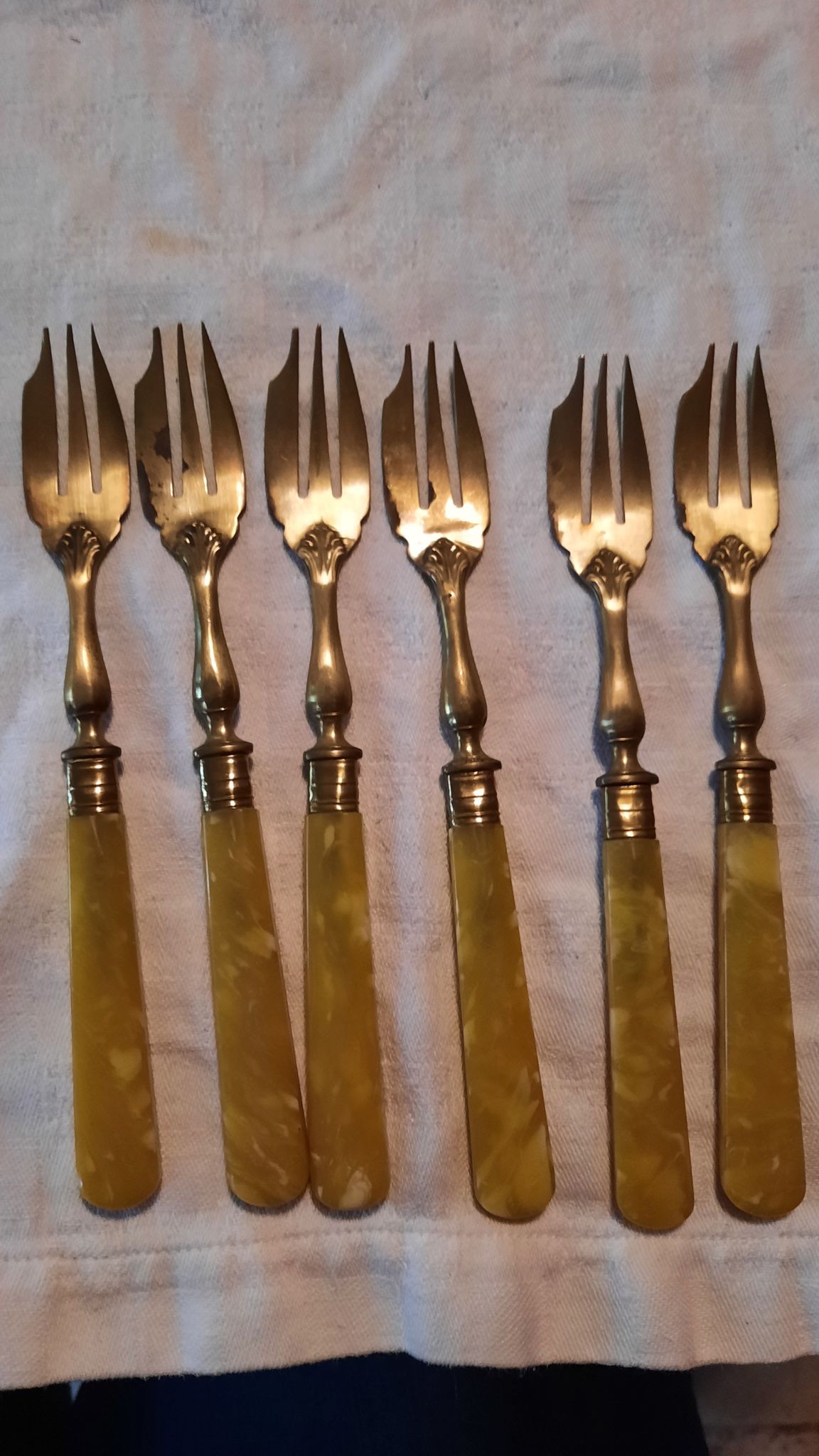 Box of 12 dessert forks