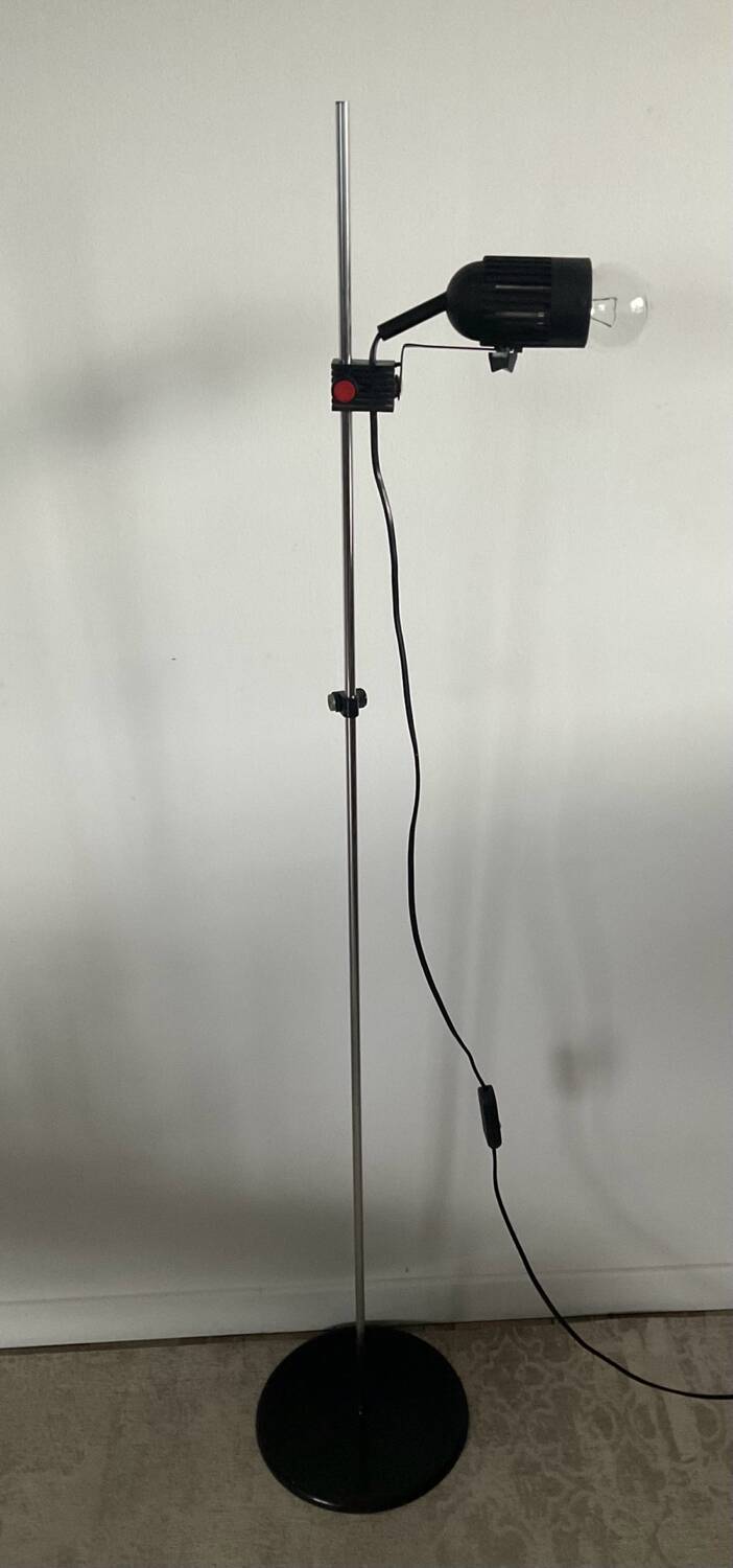 Adjustable spotlight floor lamp from the 70s-80s