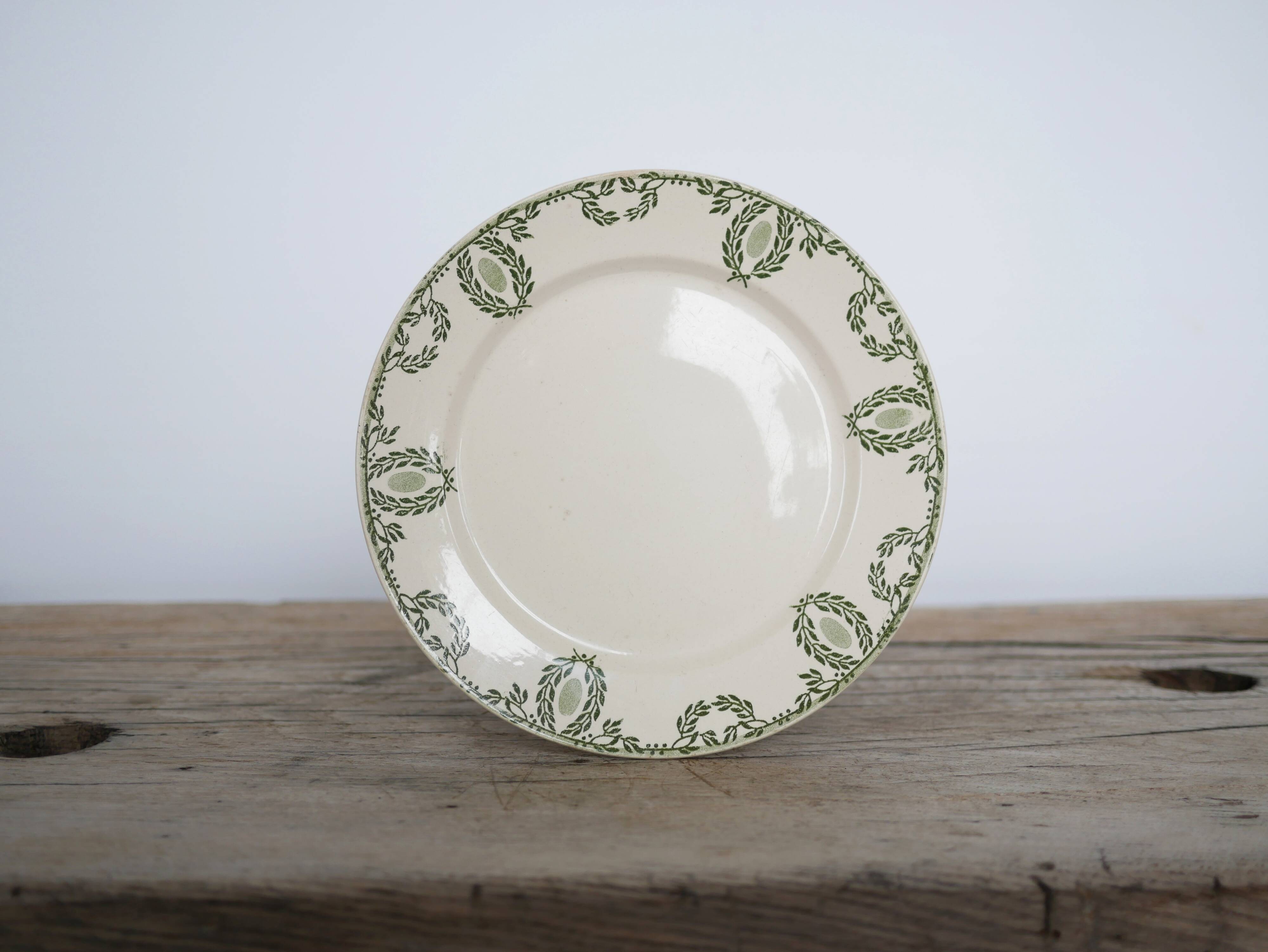 Cake dish on foot, old compotier by the Sarreguemines factory, France