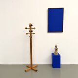 Free-standing coat rack in solid pine, Les Arcs, 1970s