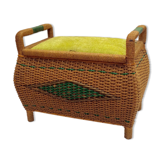 Playing box with two handles towards 1960s dimension: height -46.5cm- width -60cm-Pr-37