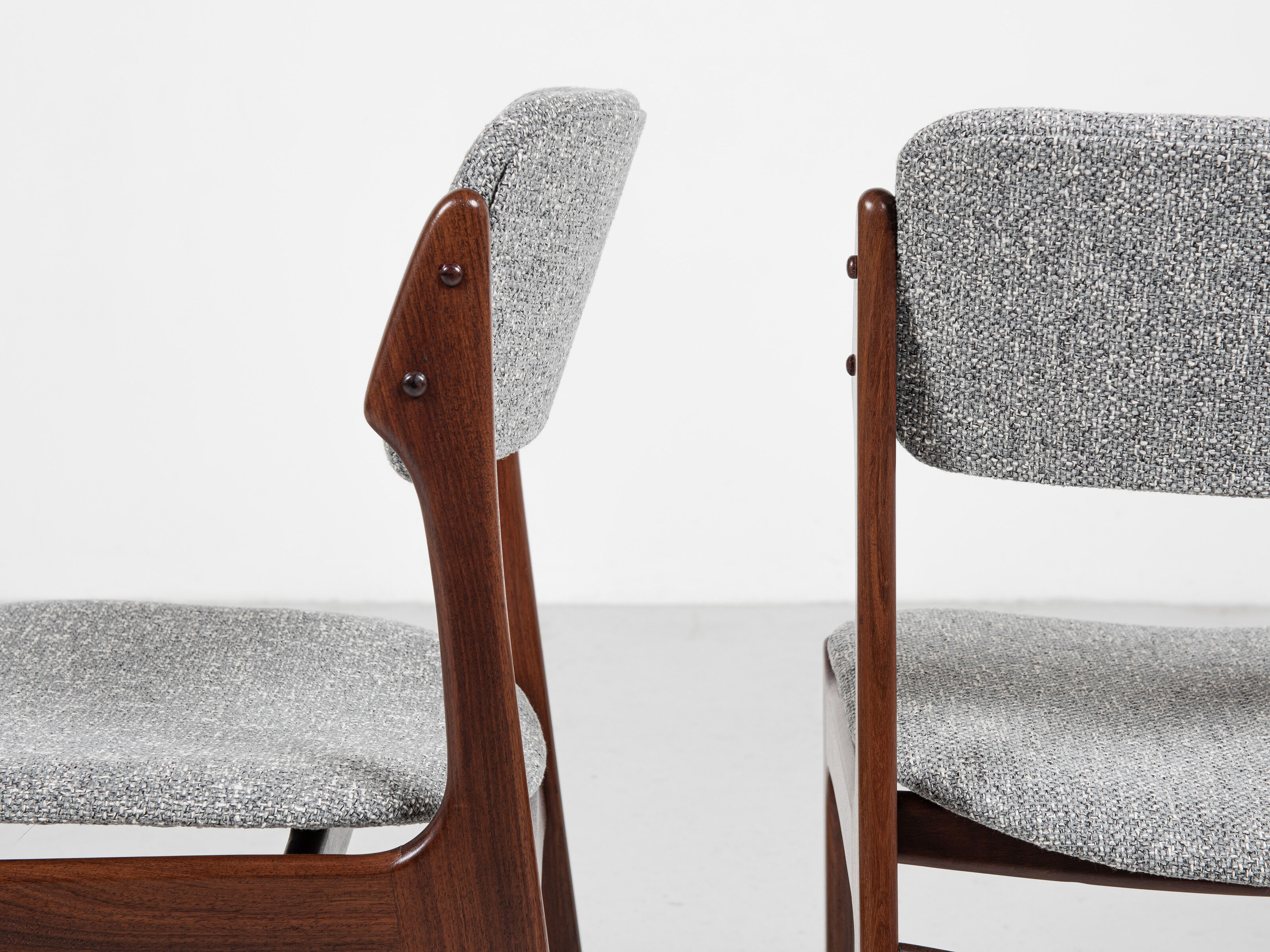 Midcentury Danish set of 6 dining chairs in rosewood by Erik Buch for Oddense Maskinsnedkeri 1960s