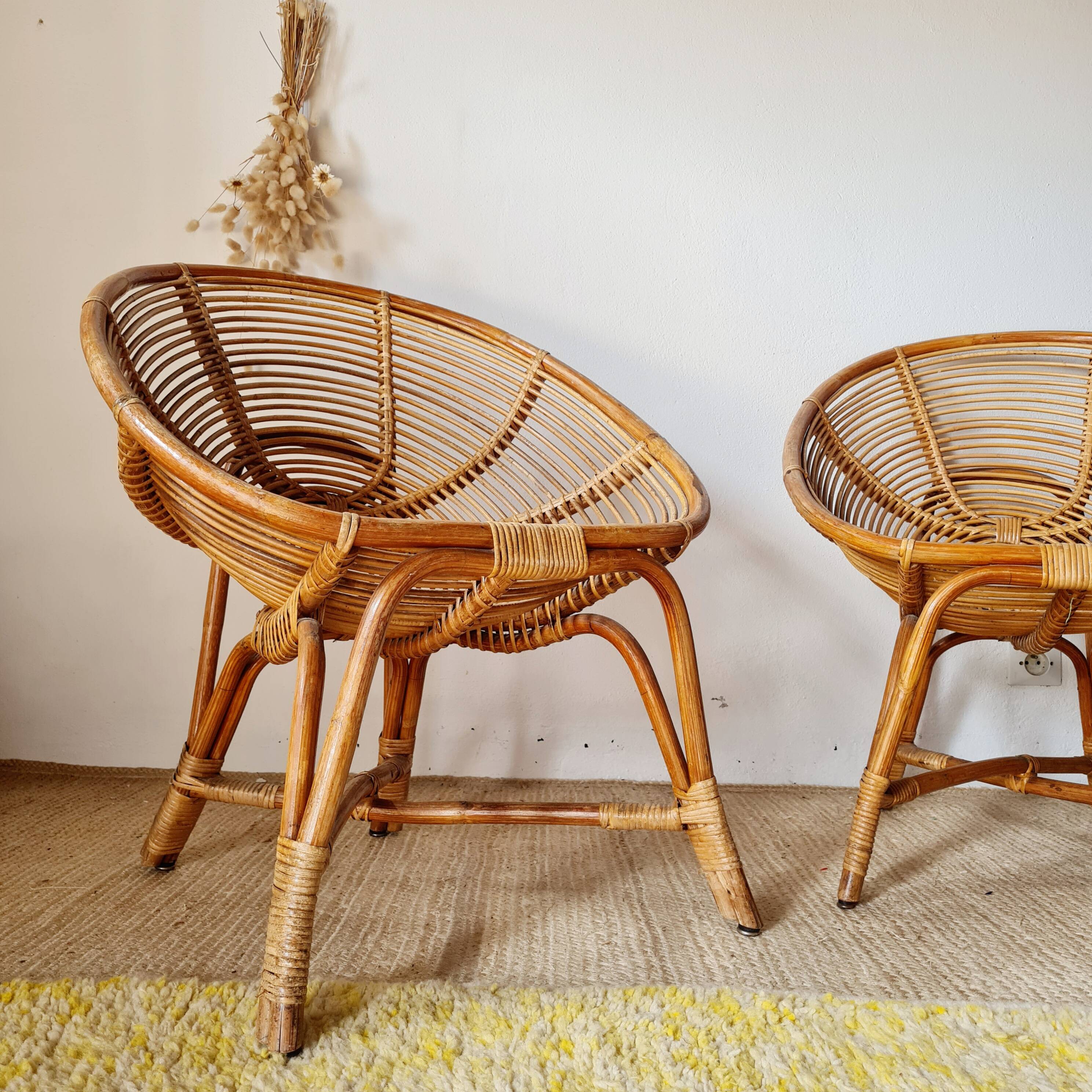 Pair of vintage basket chairs in rattan – Riviera style 1960