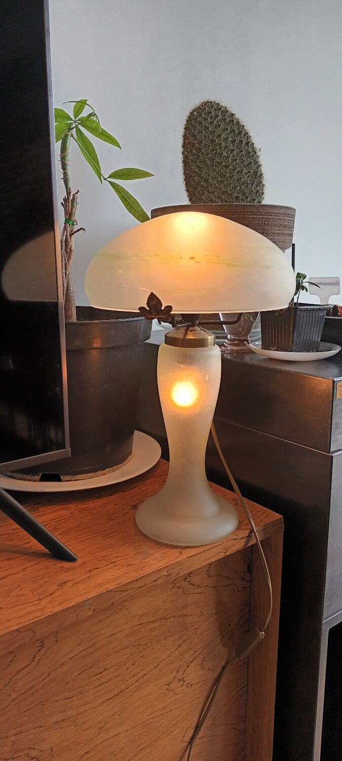 Vintage glass paste lamp