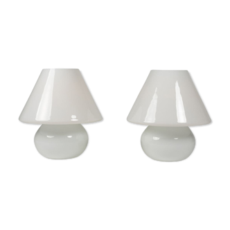 Paire de lampes en opaline blanche, années 1990