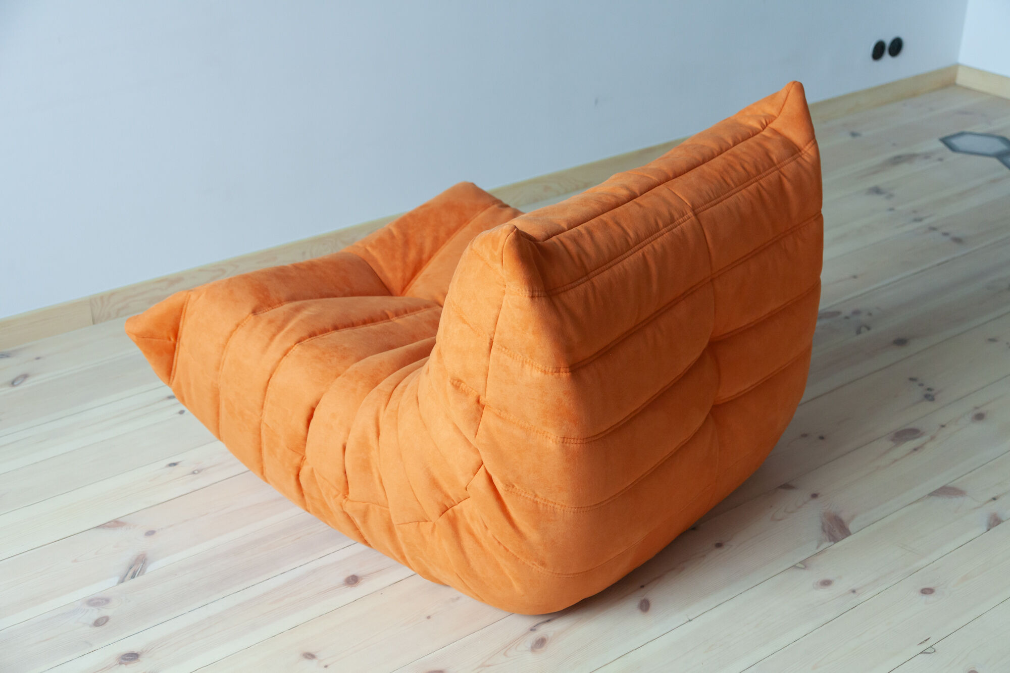 Togo orange microfibre armchair model designed by Michel Ducaroy 1973