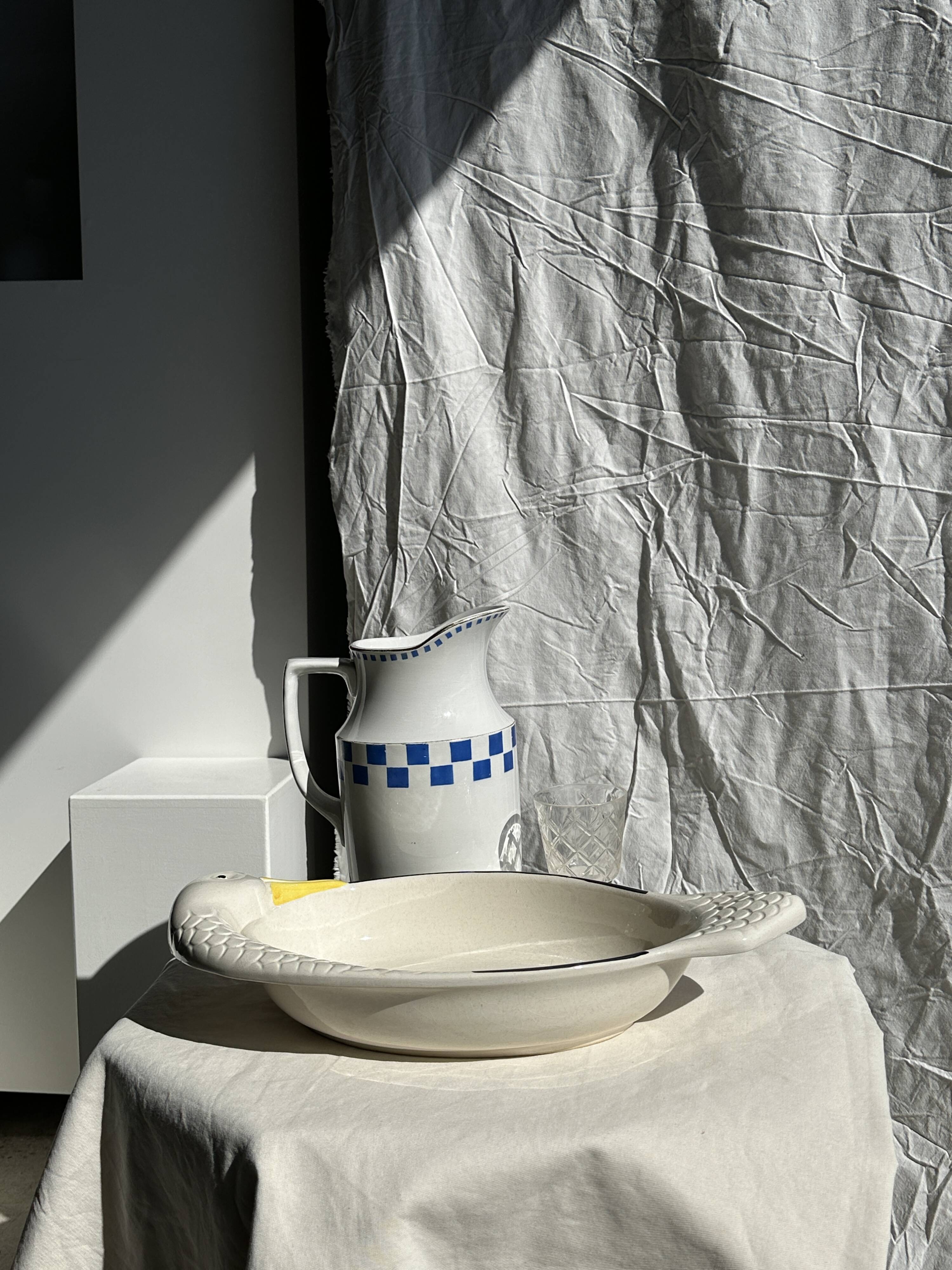 Large Italian goose-shaped dish 49cm