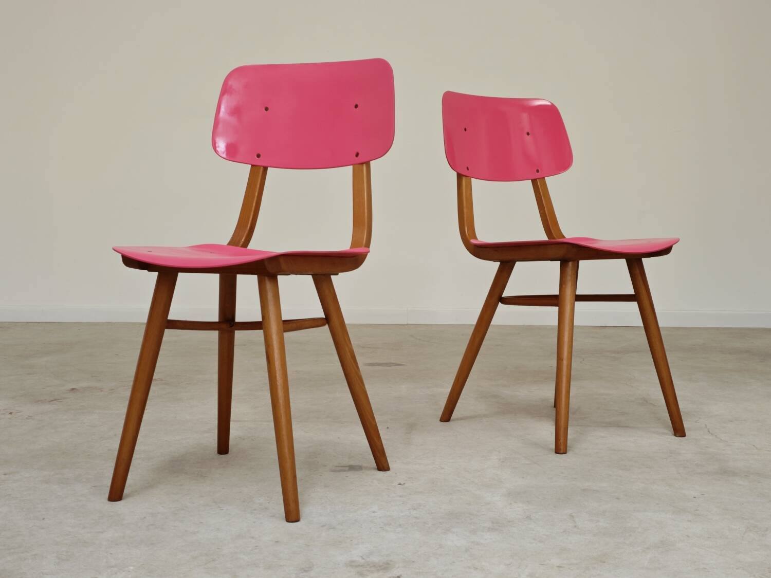 Pair of chairs by Ton Bystrice "Thonet"