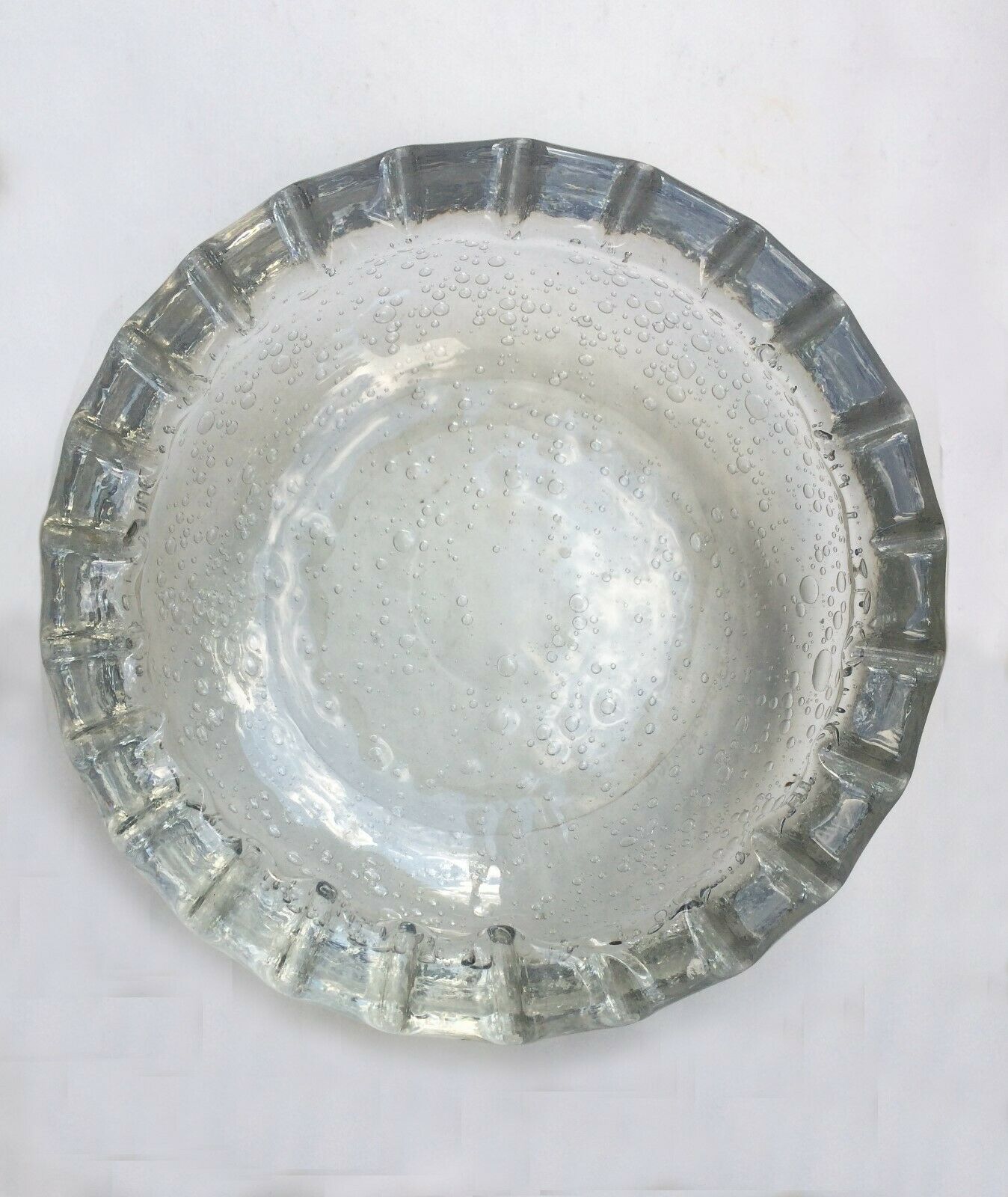 Coupe creuse cannelée en cristal soufflée bullée Daum Nancy France