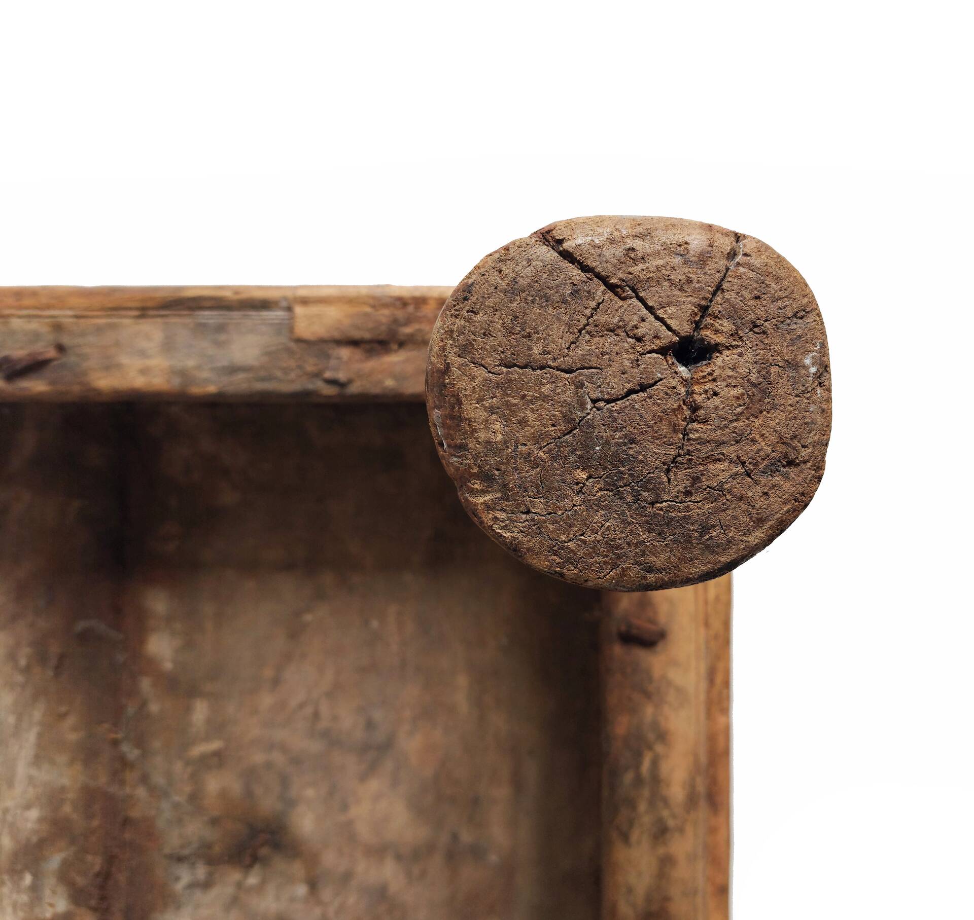 Ancient Indian ritual table of the Bajot type, wood and brass – Rajasthan