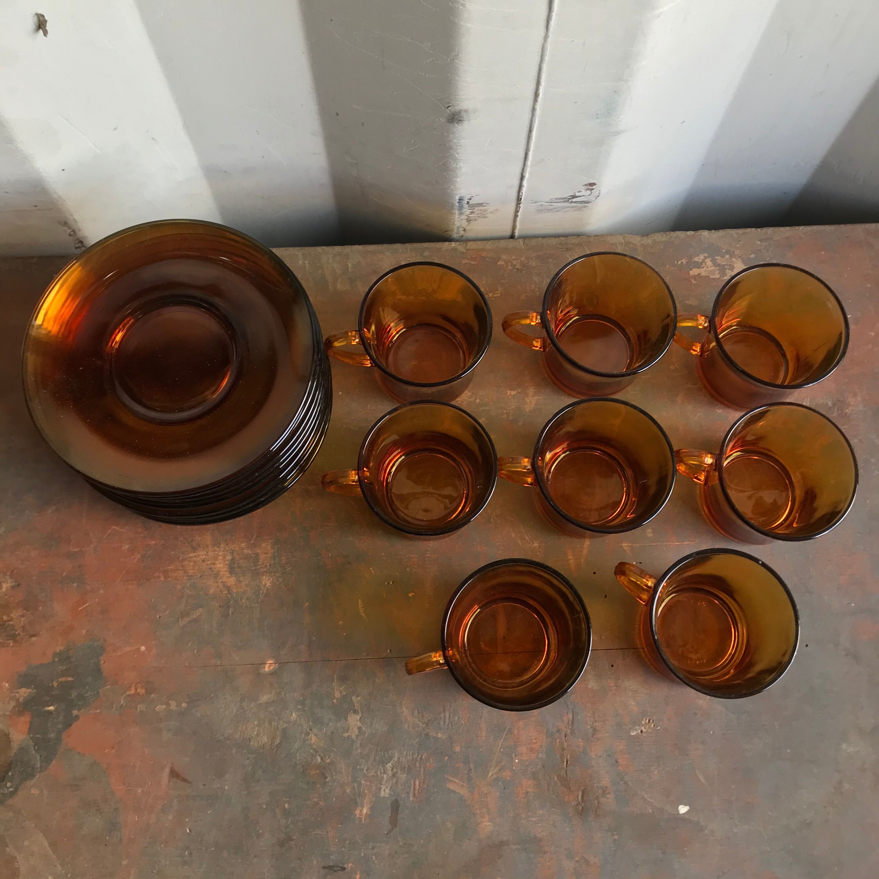 Lot 8 coffee cups and duralex cups