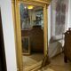 Miroir éclectique XIXe siècle, cadre en bois sculpté et doré