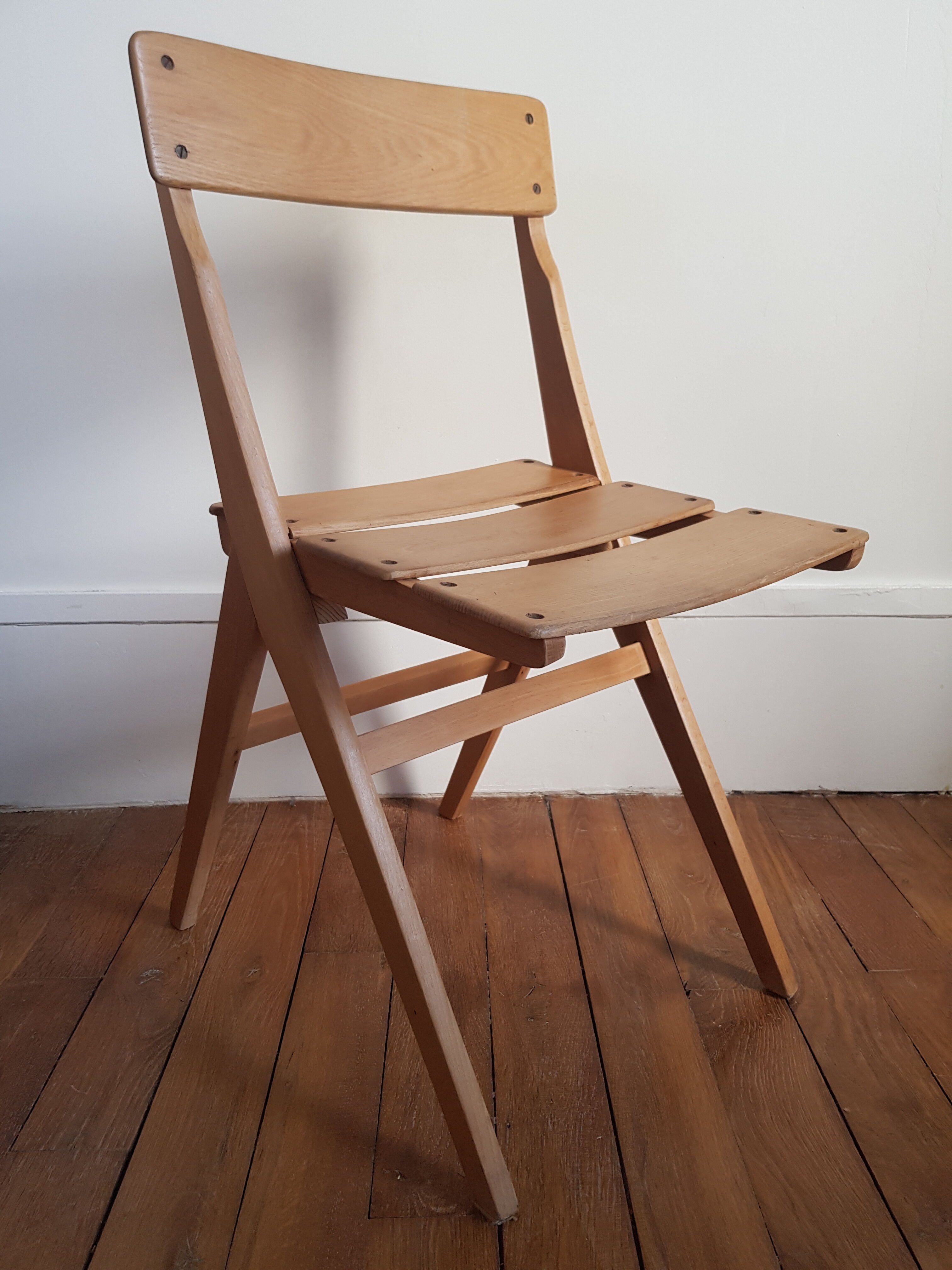 Chaise enfant vintage en bois