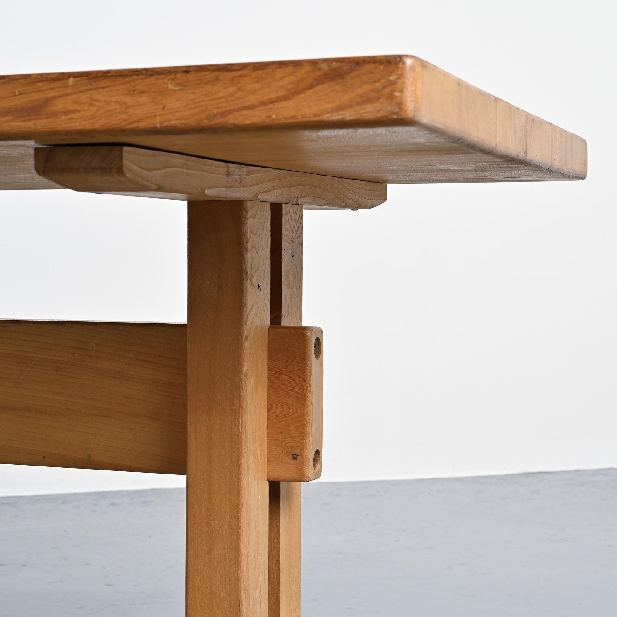 Rectangular table Les Arcs in solid elm