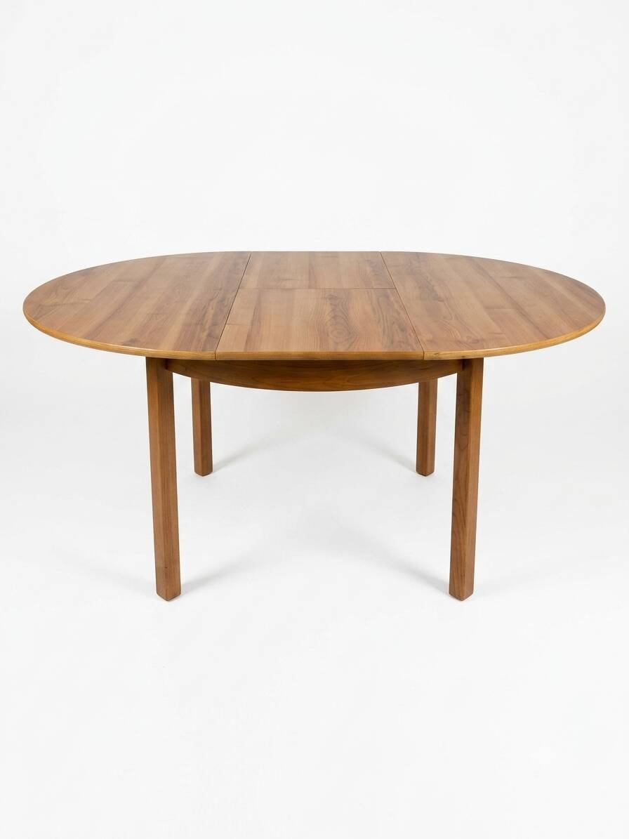 Scandinavian extendable oak table from the 1960s (butterfly extension)