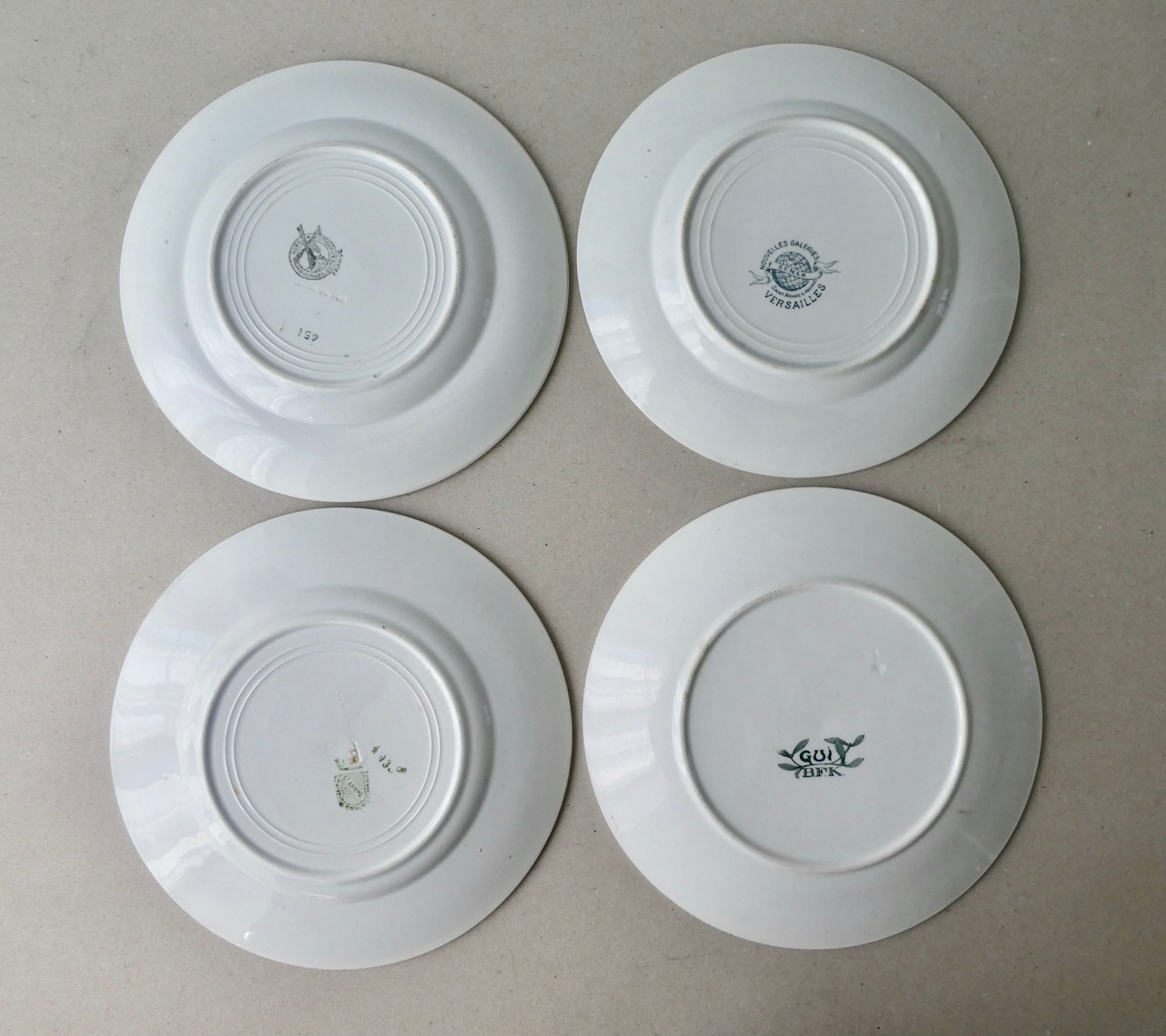 4 old flat plates 23 cm