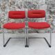Duo de chaises rouges cantilever tubes chromés
