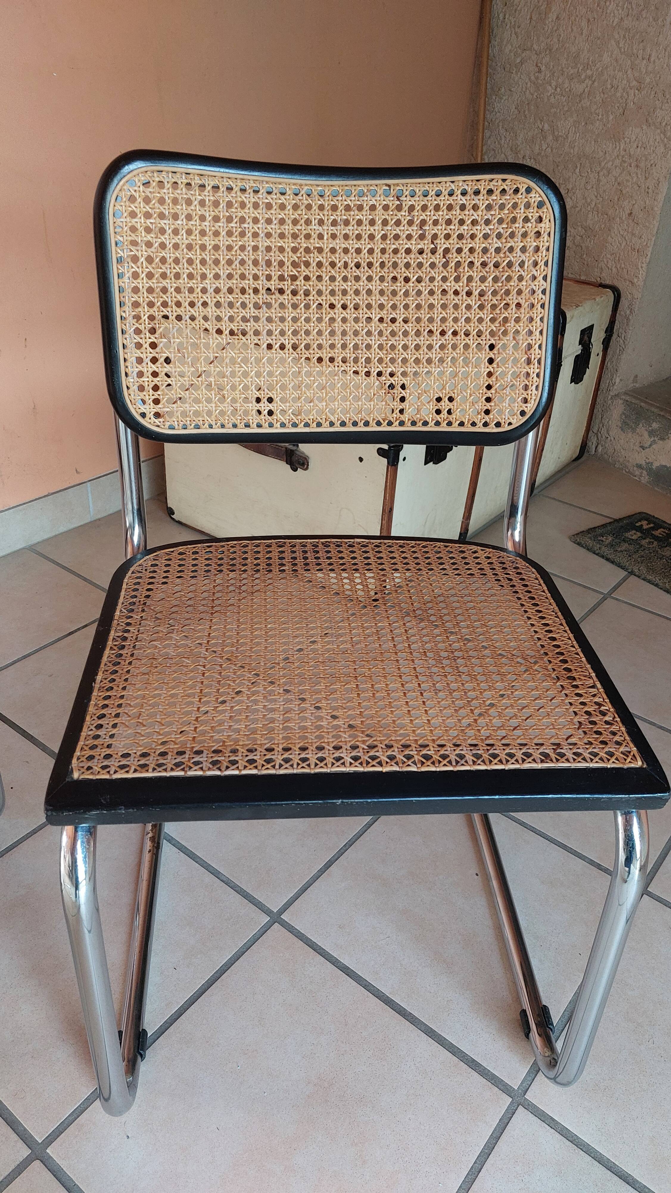 Set of 4 Cesca B32 chairs