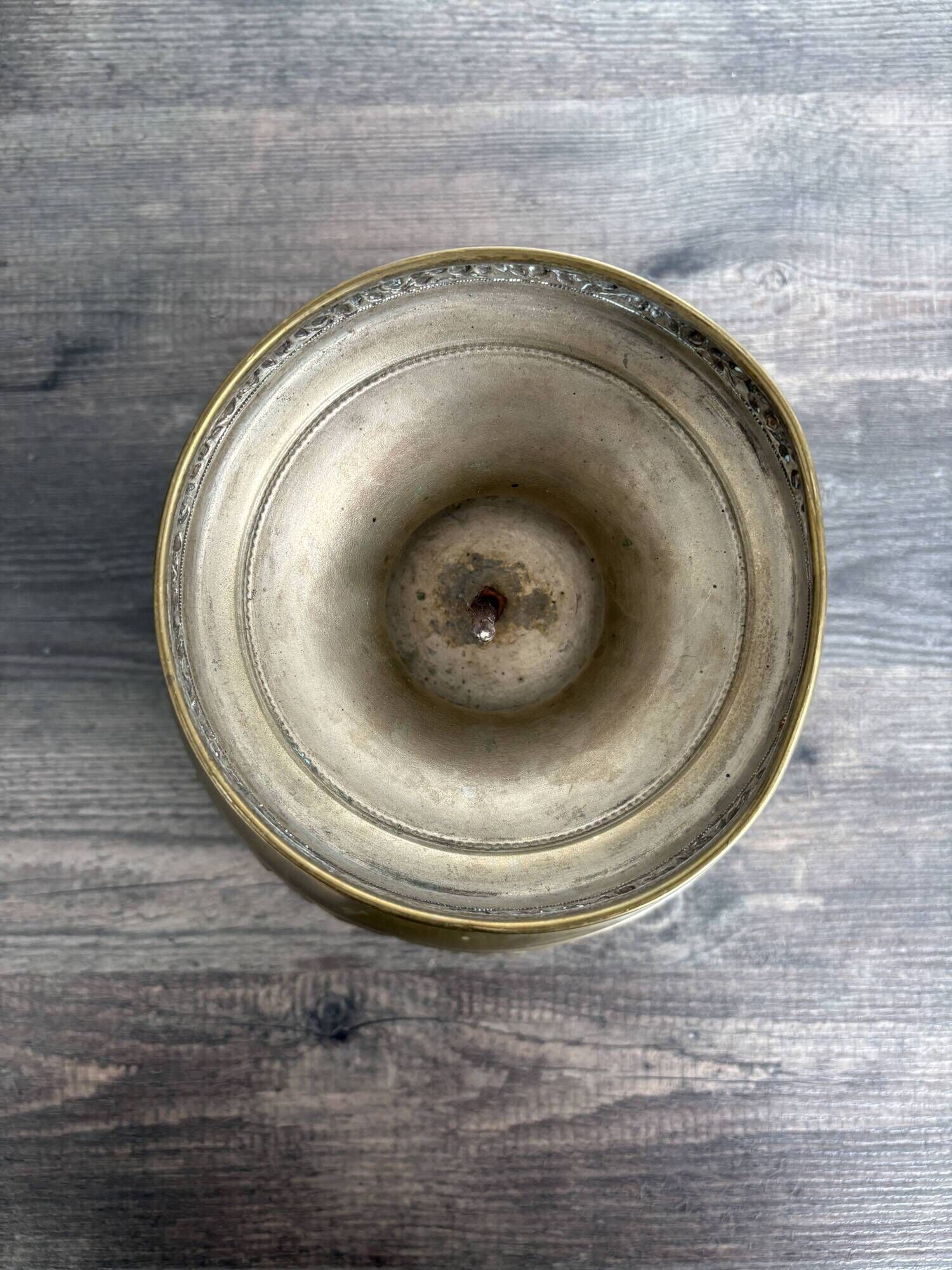 Vintage brass footed bowl, Italian decoration.
